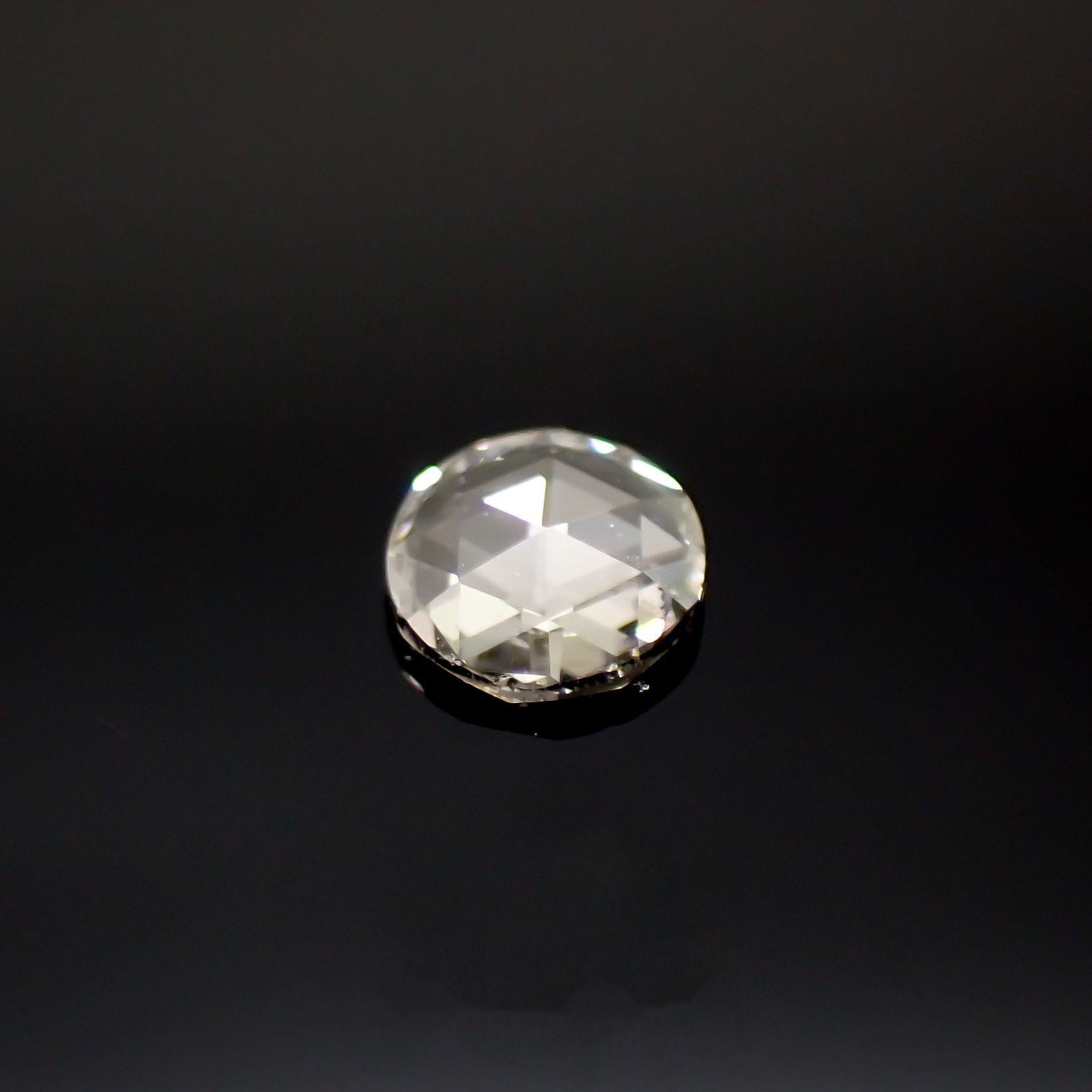◇ローズカット◇ダイヤモンド SI-VS/D-G(宝石名ダイアモンド) 0.042ct 識別済[220114719]2.4x2.4mm前後