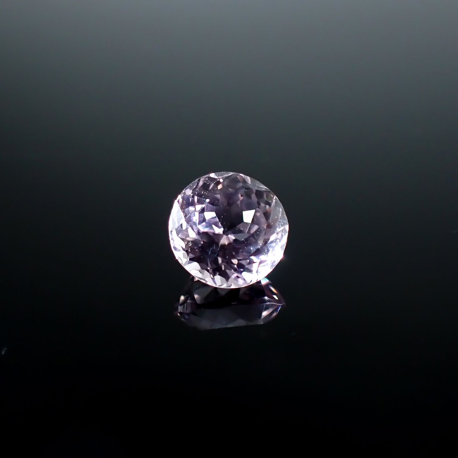 クンツァイト アフガニスタン産 1.05ct[240125350]6.2x6.2mm前後