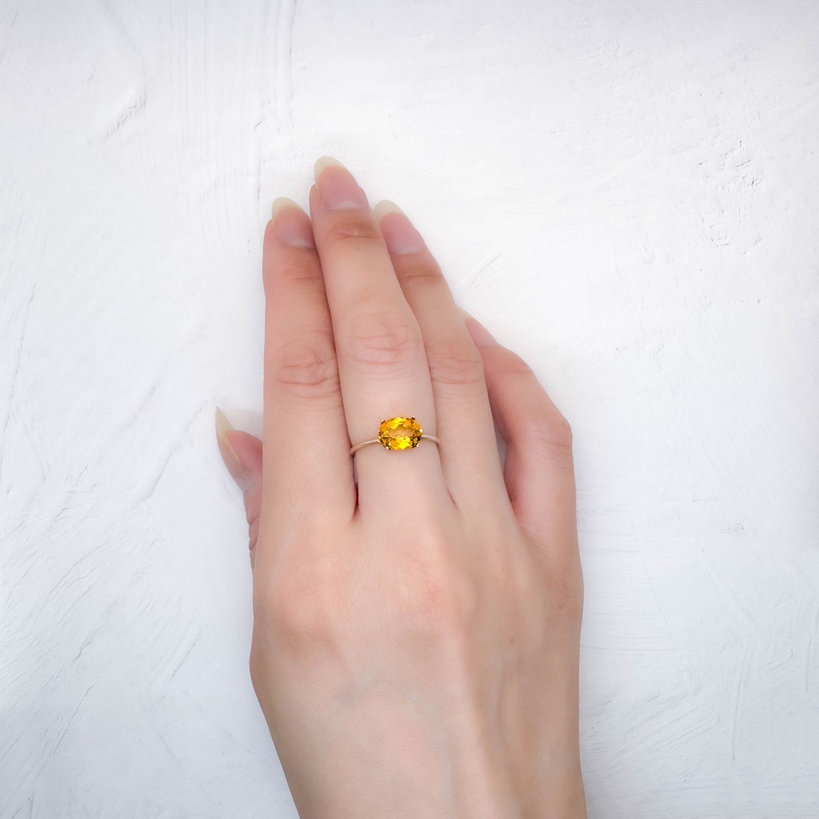 ゴールデンベリル(宝石名ゴールデン・ベリル)ブラジル産 0.99ct 識別済[250530347]8.1x6.1mm前後