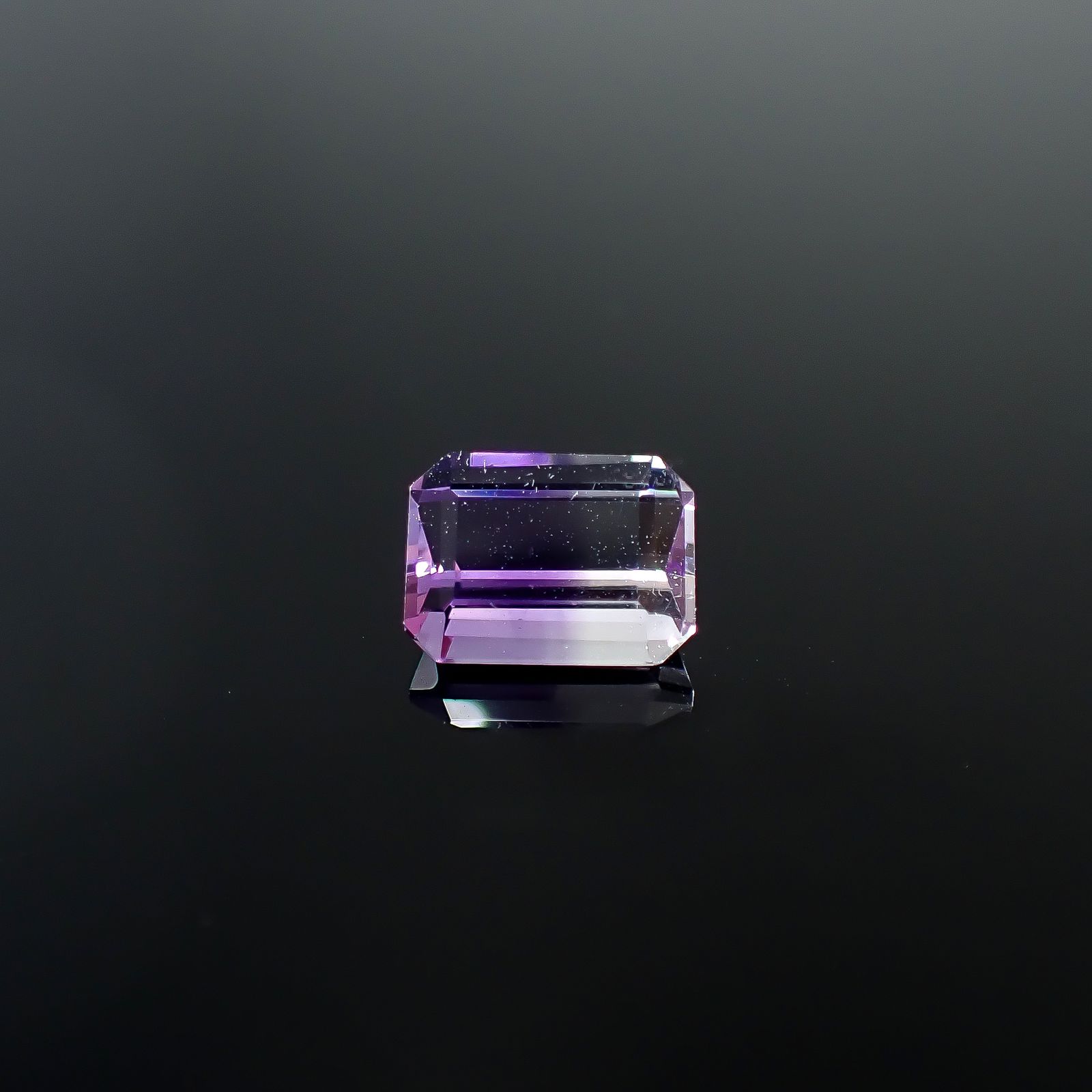 アワーグラスアメジスト モロッコ産 1.43ct / 7.9x6mm前後 [250730895]
