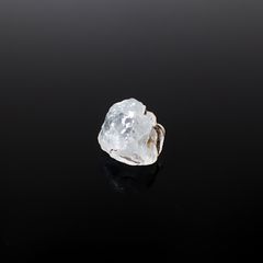 フェナカイト原石 ロシア産 6.01ct / 10x10.7mm前後 [260532177]