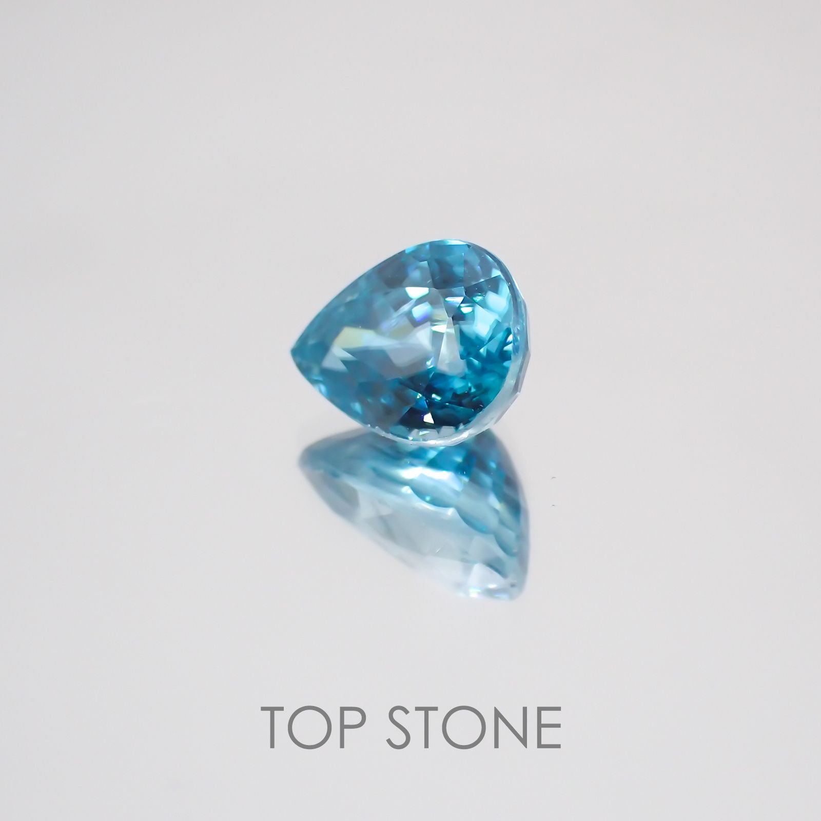 ブルージルコン カンボジア産 ルース 2.13ct[20063095]8×6mm前後