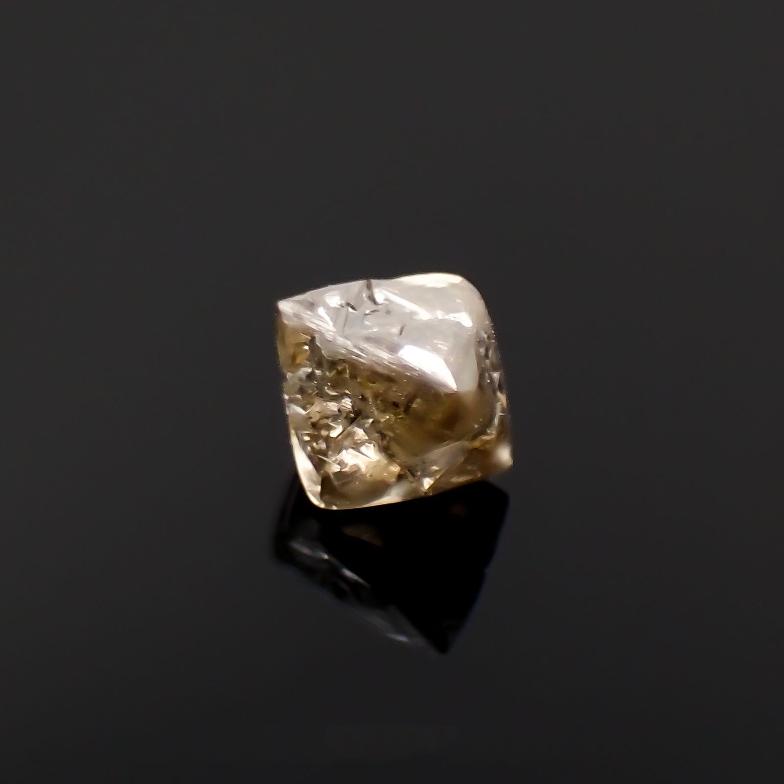 ソーヤブルダイヤモンド原石 0.34ct[230119757]4.2x4.2mm前後