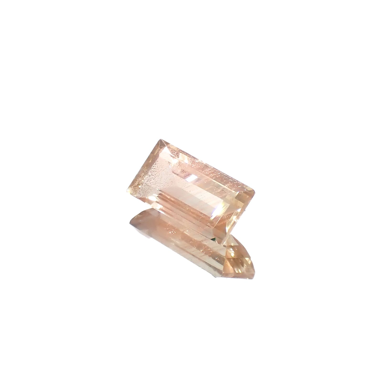 オレゴンサンストーン アメリカ・オレゴン州産 1.52ct[240628207]9.8x5mm前後