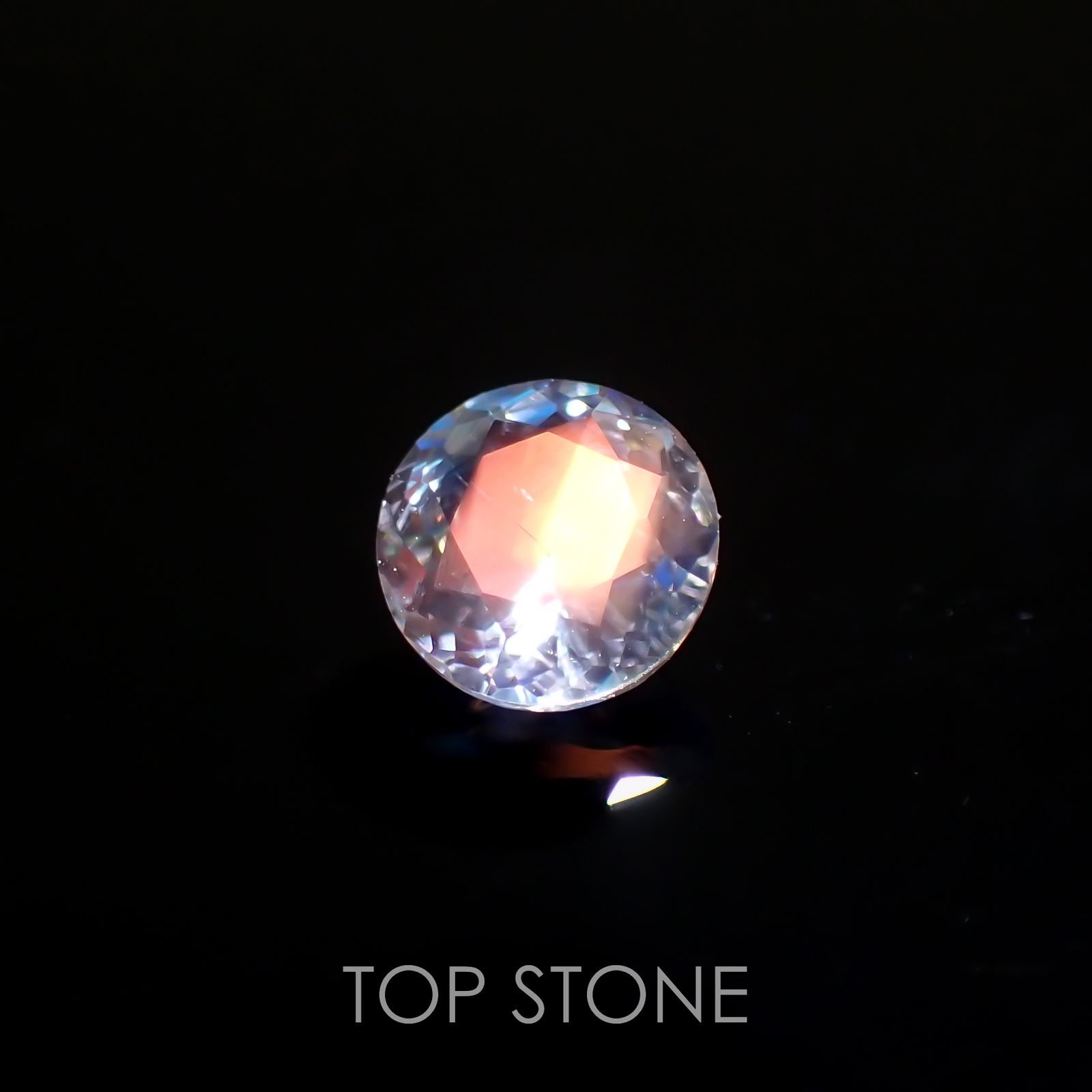 レインボームーンストーン(宝石名ラブラドライト)マダガスカル産 0.47ct 識別済[221219517]5.1x5.1mm前後