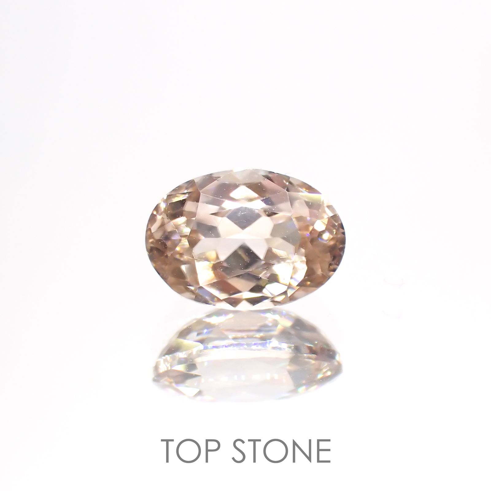 オレンジジルコン(宝石名ジルコン) スリランカ/カンボジア産 1.97ct 識別済[20118078]8.1×5.8mm前後