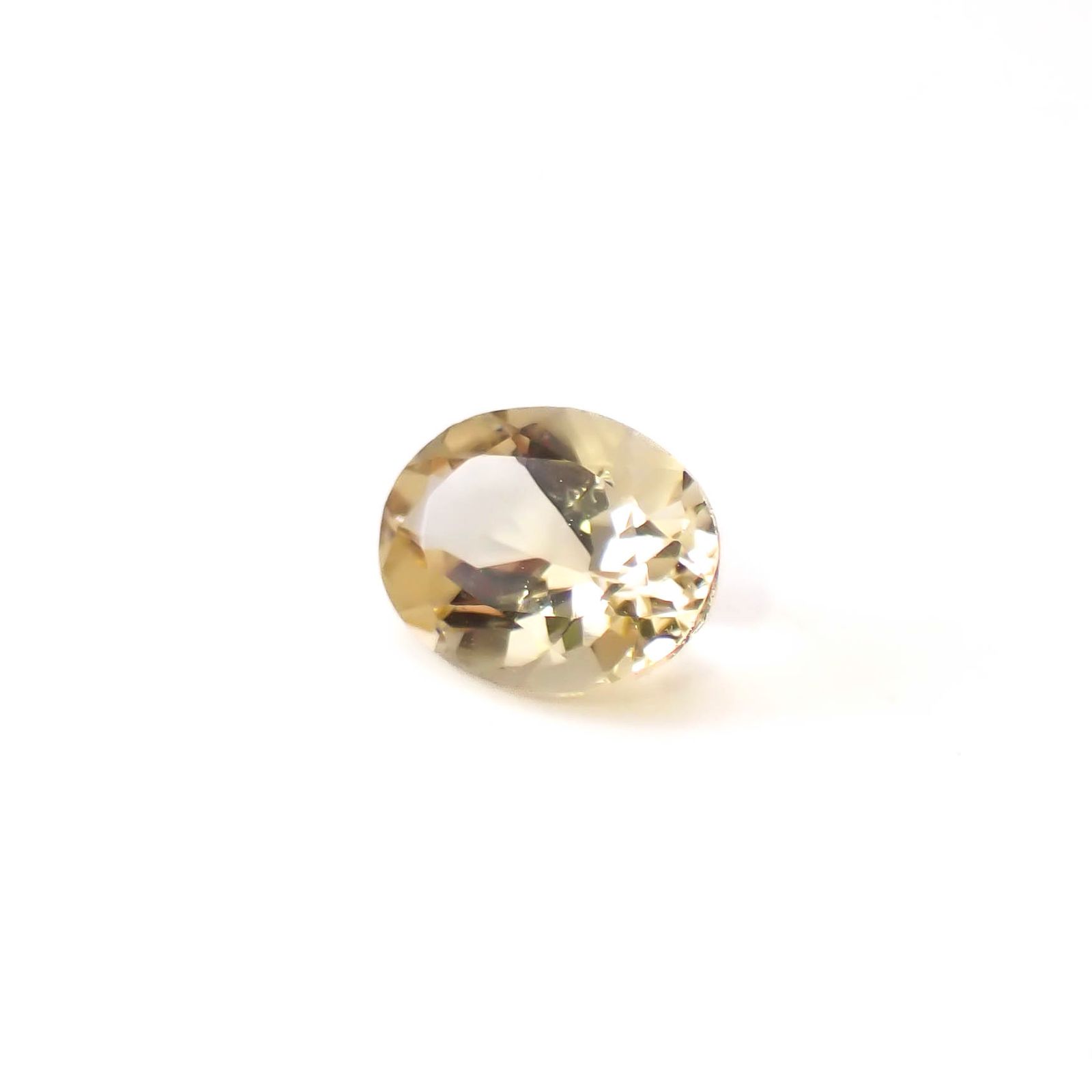 イエローベリル(宝石名イエロー・ベリル)ブラジル産 1.00ct 識別済[250329988]7.8x5.9mm前後