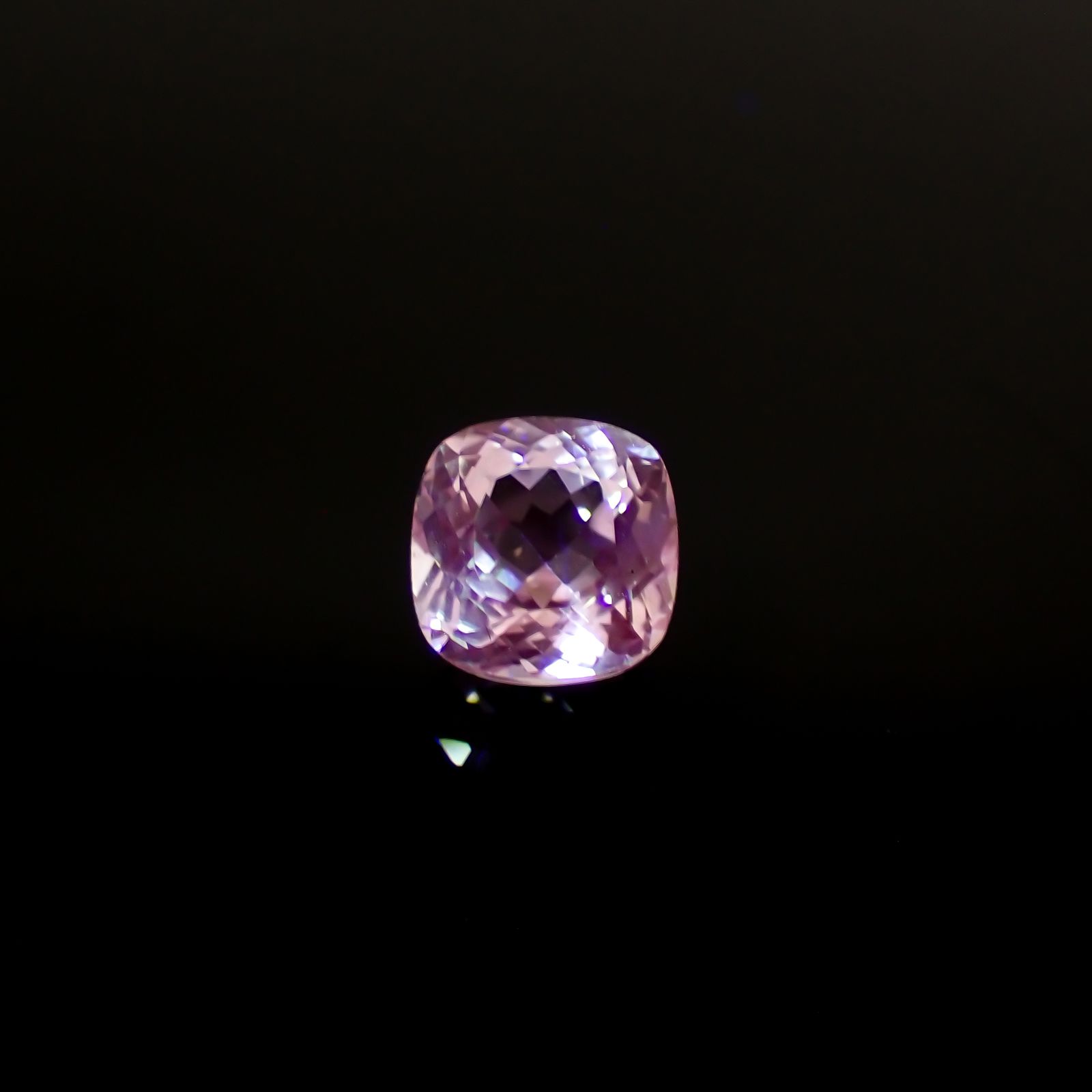 クンツァイト アフガニスタン産 1.98ct[240125360]7x7mm前後