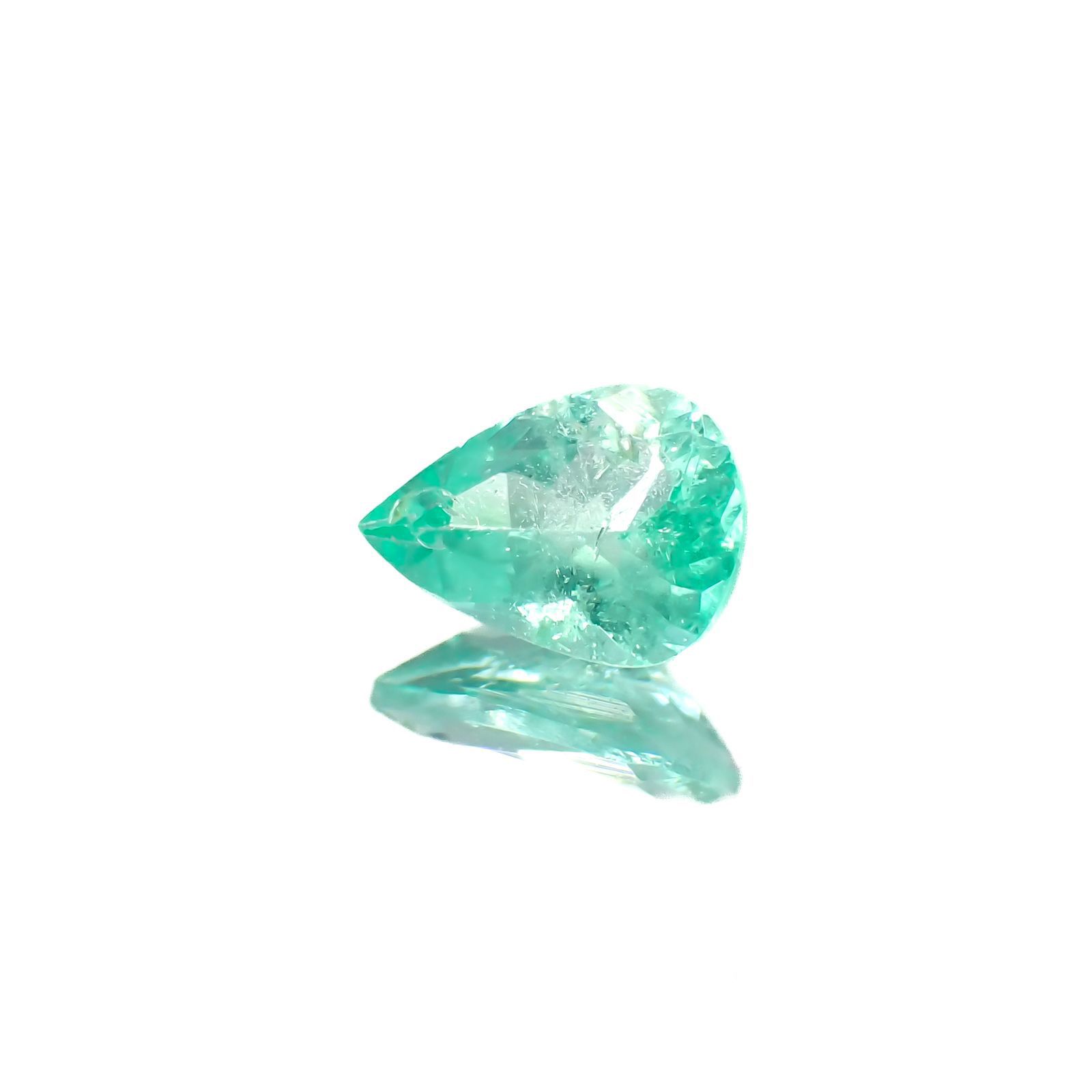 パステルカラーエメラルド コロンビア産 0.22ct[220918057]5.3x3.6mm前後