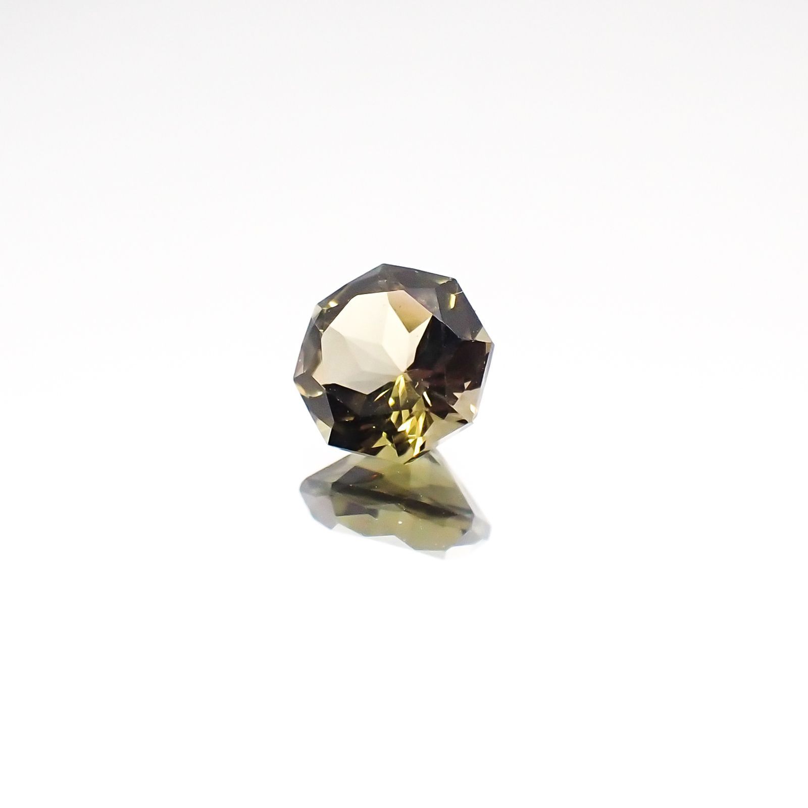 ◇オクタゴンカット◇オリーブグリーントルマリン SA(宝石名トルマリン)ブラジル/アフリカ産 0.56ct 識別済[231124194]5x4.9mm前後