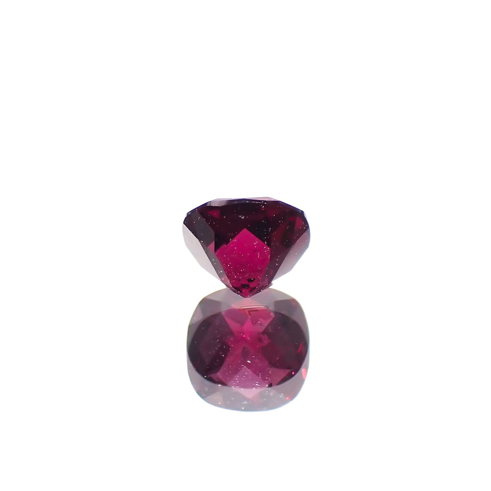 ◇チェッカーカット◇アントヒルガーネット(クロムパイロープガーネット) アメリカ・アリゾナ州産 0.40ct[230722879]4x4mm前後