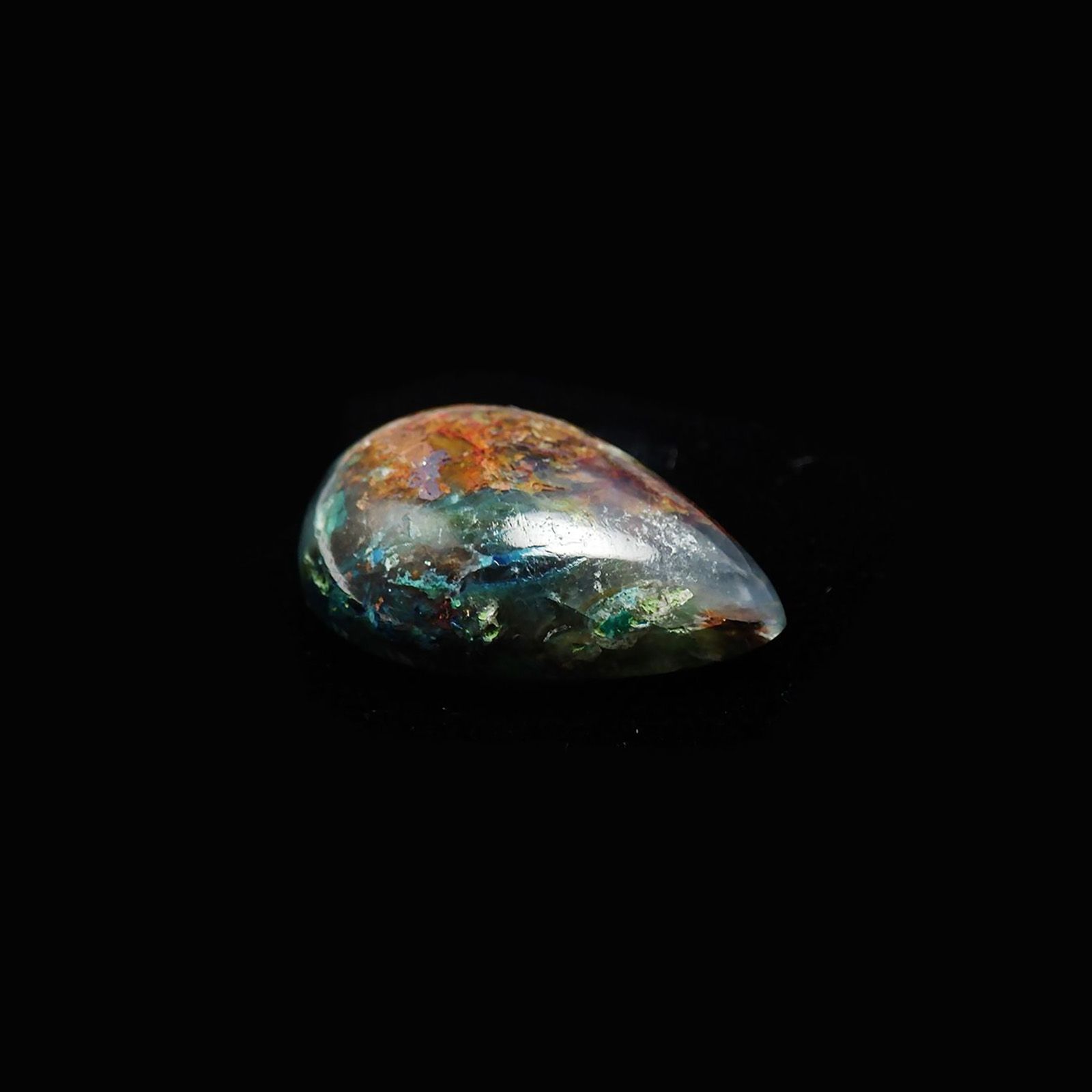 コッパークリソコラインカルセドニー インドネシア産 18.61ct / 21.3x14.5mm前後 [240125550]