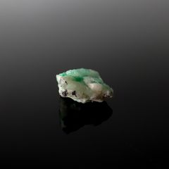 エメラルド 原石 コロンビア産 7.90ct[240427245]15x11.7mm前後