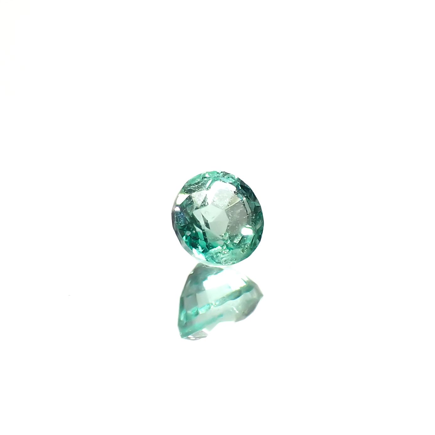 パステルカラーエメラルド コロンビア産 0.15ct[240225936]3x3mm前後