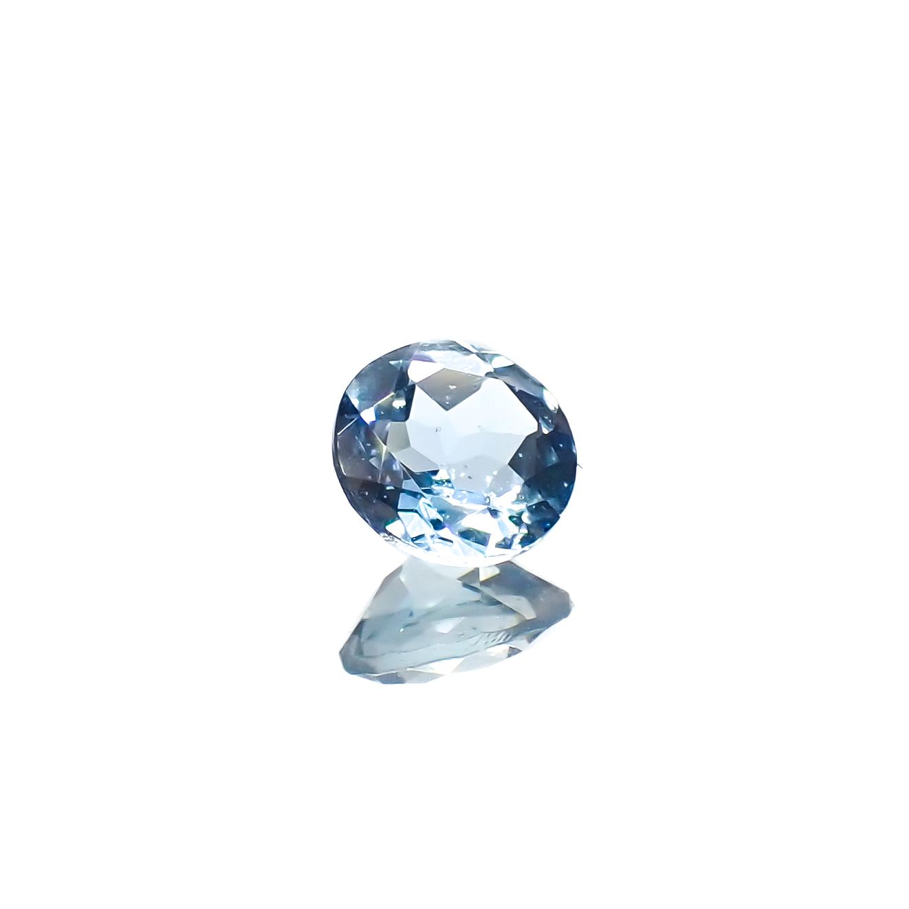 アクアマリン(宝石名アクアマリン)モザンビーク産 0.38ct 識別済[240226010]4.9x4.9mm前後