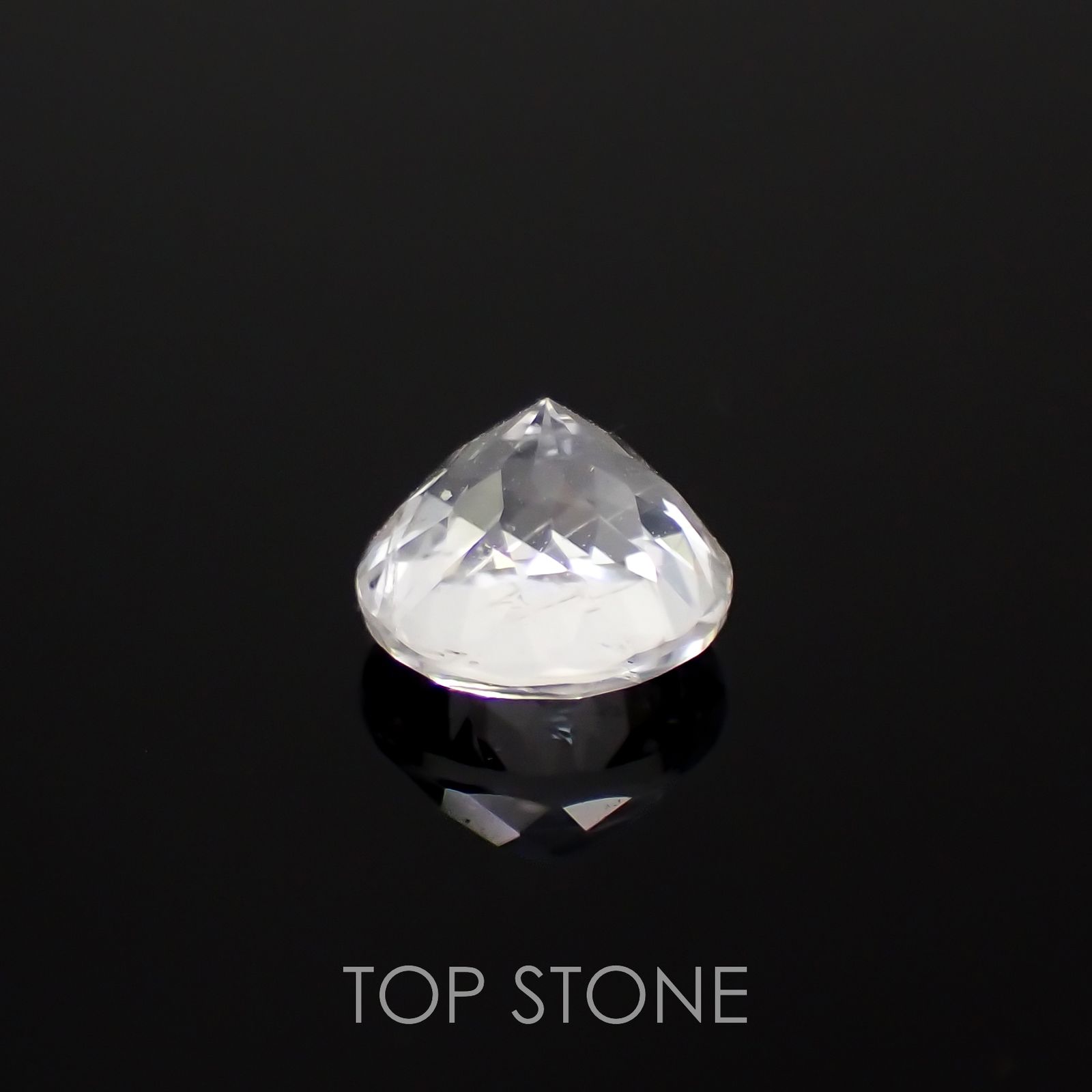フェナカイト(宝石名フェナカイト)マダガスカル/ブラジル産 0.68ct 識別済[221119130]5.4x5.4mm前後