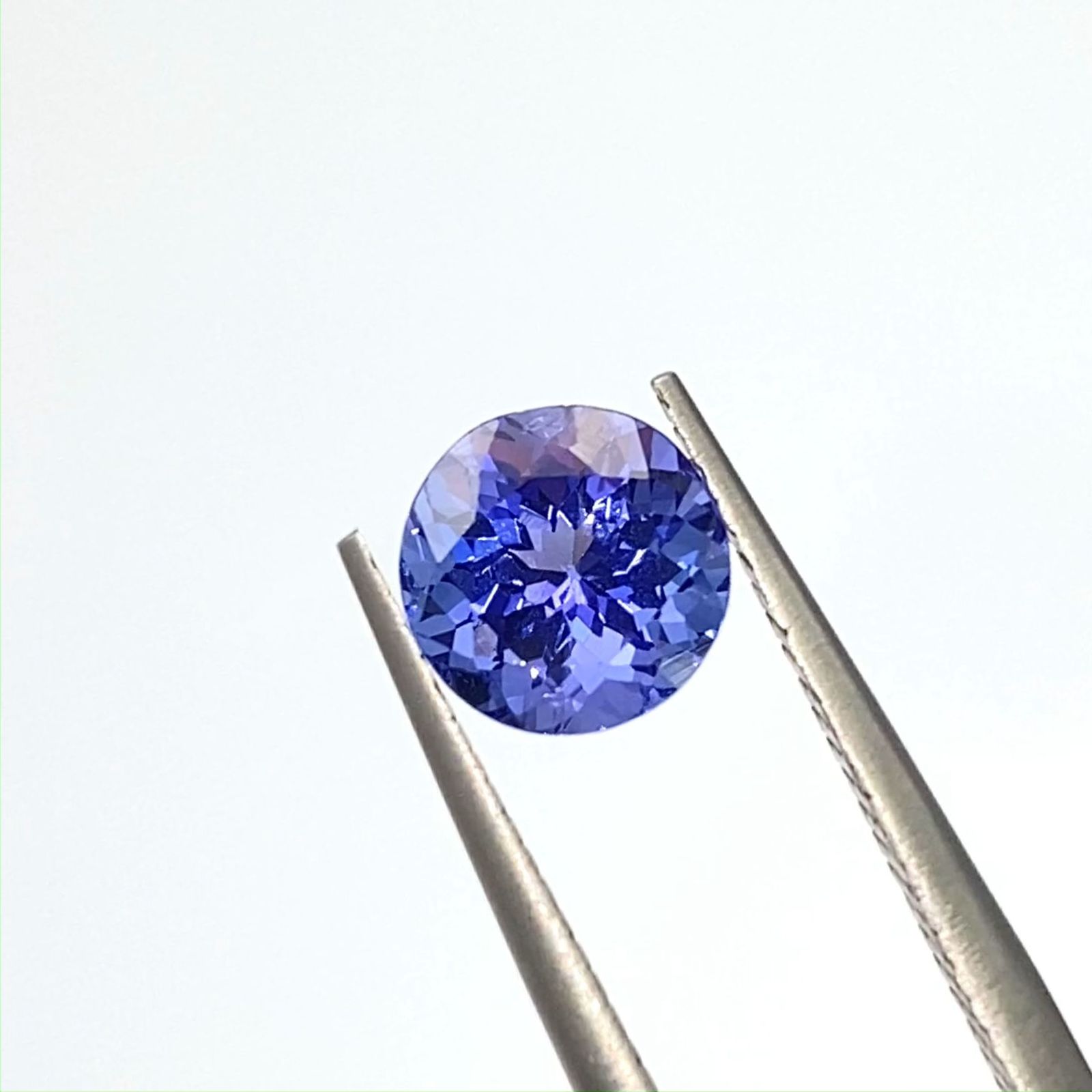 タンザナイト(宝石名タンザナイト)タンザニア産 識別済 1.49ct / 6.9x6
