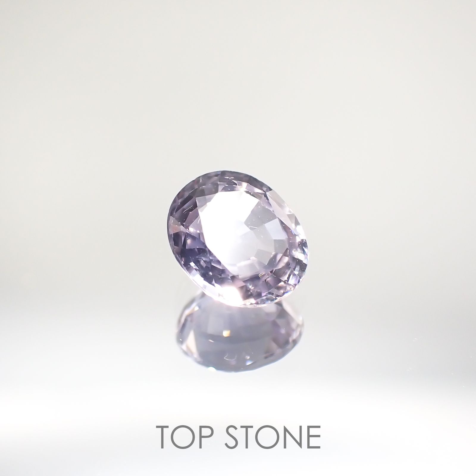 ラベンダーサファイア(宝石名サファイア) マダガスカル/スリランカ産 0.90ct 識別済[210812504]6.2×5.4mm前後