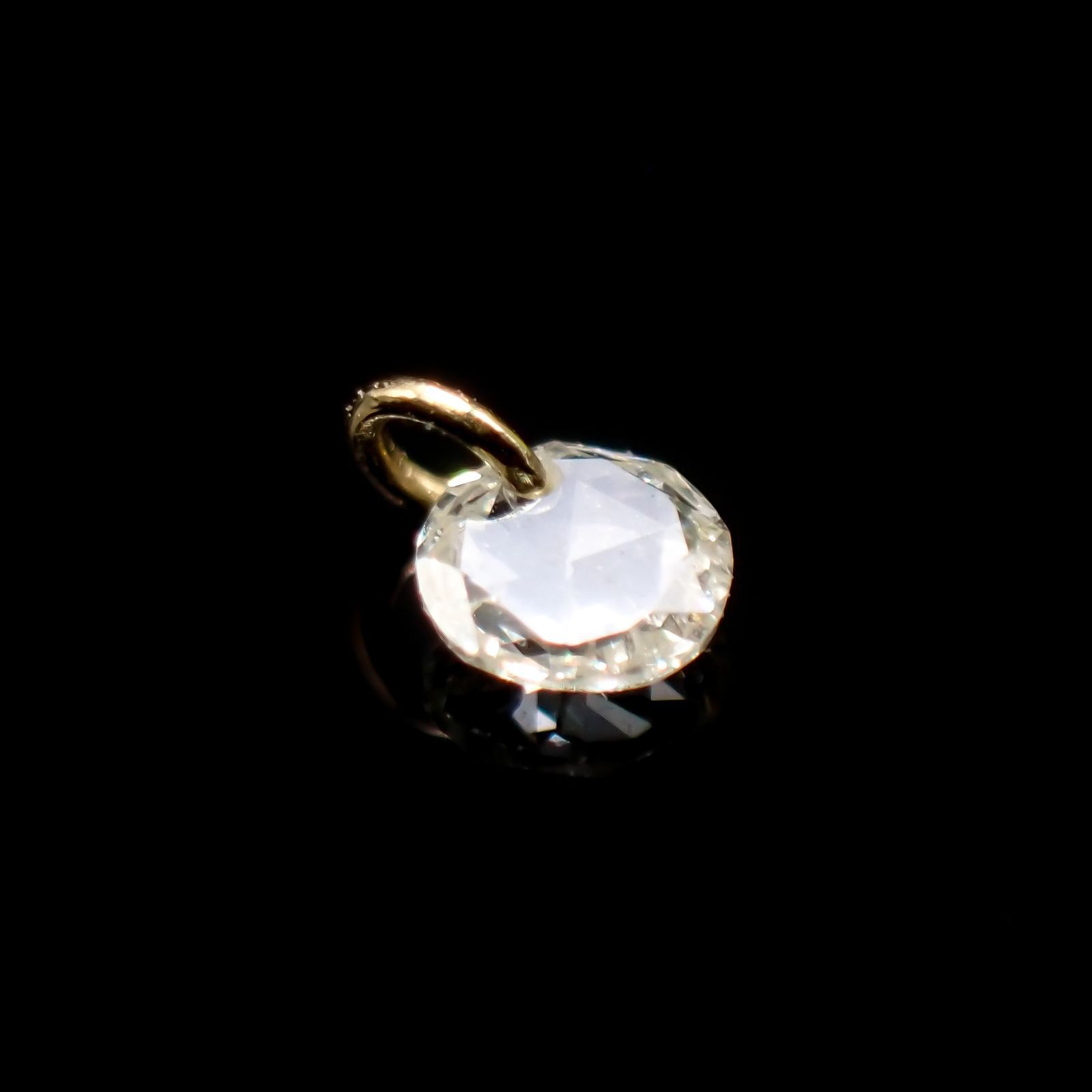 ◇La terre(ラ・テール)◇K18ダイヤモンドチャーム TTLC/SI(宝石名ダイアモンド) 0.048ct 識別済[220515740]2.1x2.1mm前後