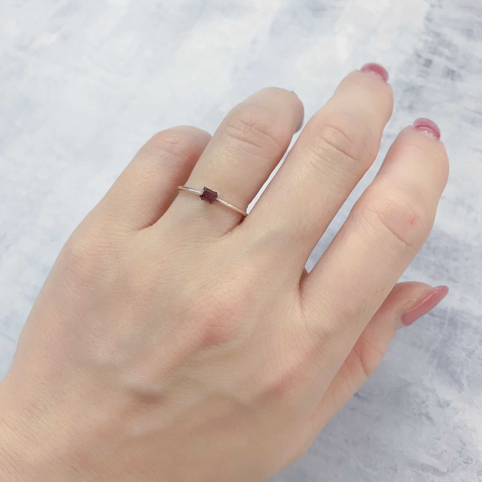 ルビー(宝石名ルビー)タンザニア産 0.21ct 識別済[220115050]3.6x2.7mm前後