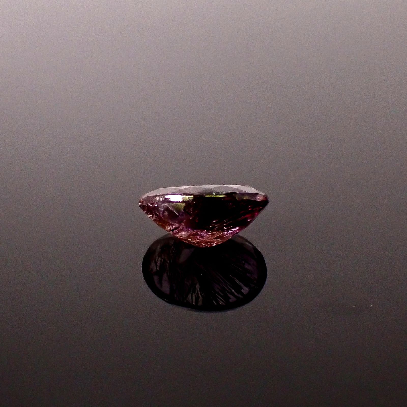 スーパーセブン ブラジル産 9.50ct / 16.9x12.5mm前後 [260231683]