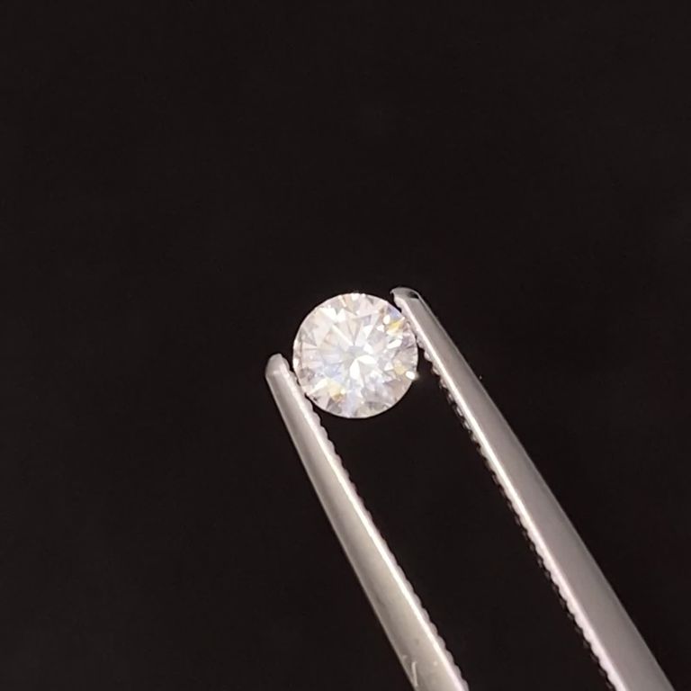 シルキーダイヤモンド 0.21ct / 3.8x3.8mm前後 [240326629] | TOP 