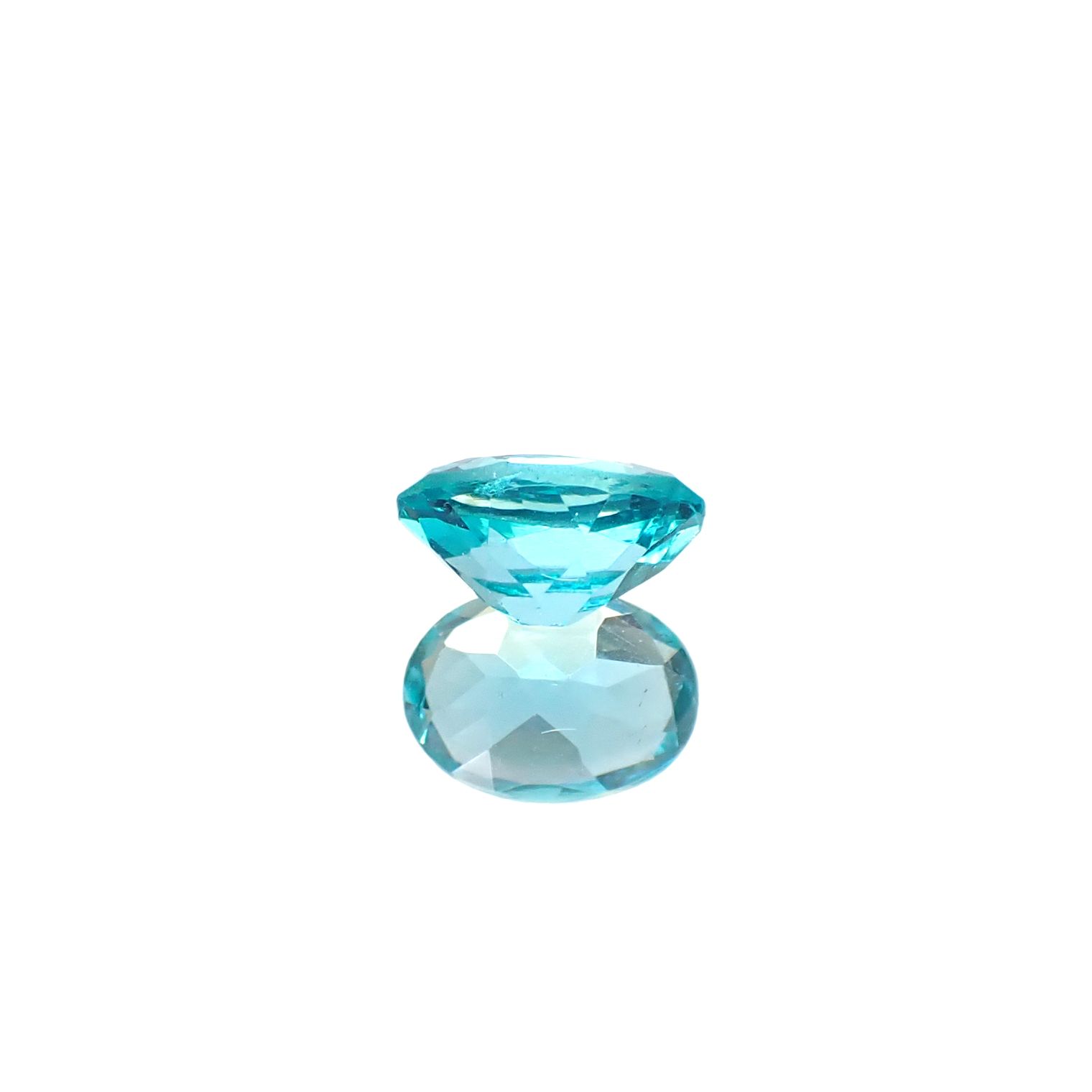 アパタイト(宝石名アパタイト)ブラジル産 0.85ct 識別済[230522010]7x5.1mm前後
