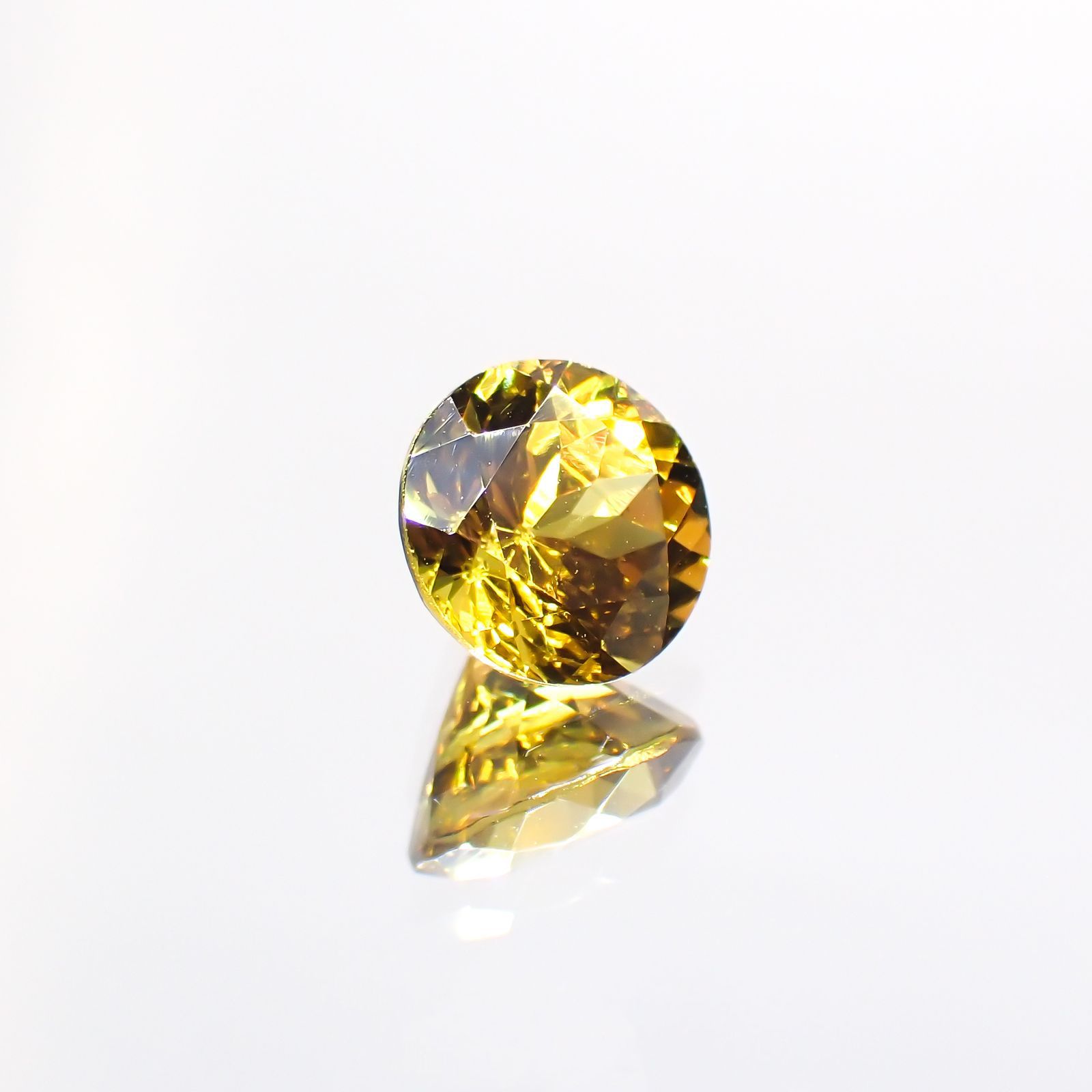 グロッシュラーアンドラダイトガーネット(宝石名グロッシュラー/アンドラダイト・ガーネット)ナミビア産 1.66ct 識別済[220114305]6.9x6.9mm前後