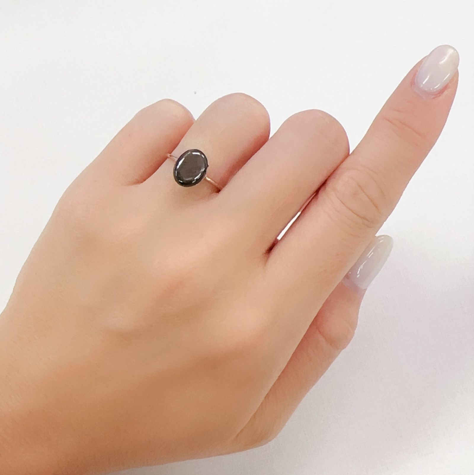 ブラックスターサファイア タイ産 2.19ct[230722802]9.5x7.5mm前後