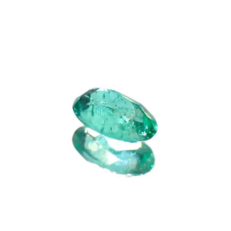 パライバトルマリン(宝石名トルマリン/別名パライバ・トルマリン)ブラジル・キントス鉱山産 0.254ct ソ付(宝貴協)[221018733]5.1x3.1mm前後