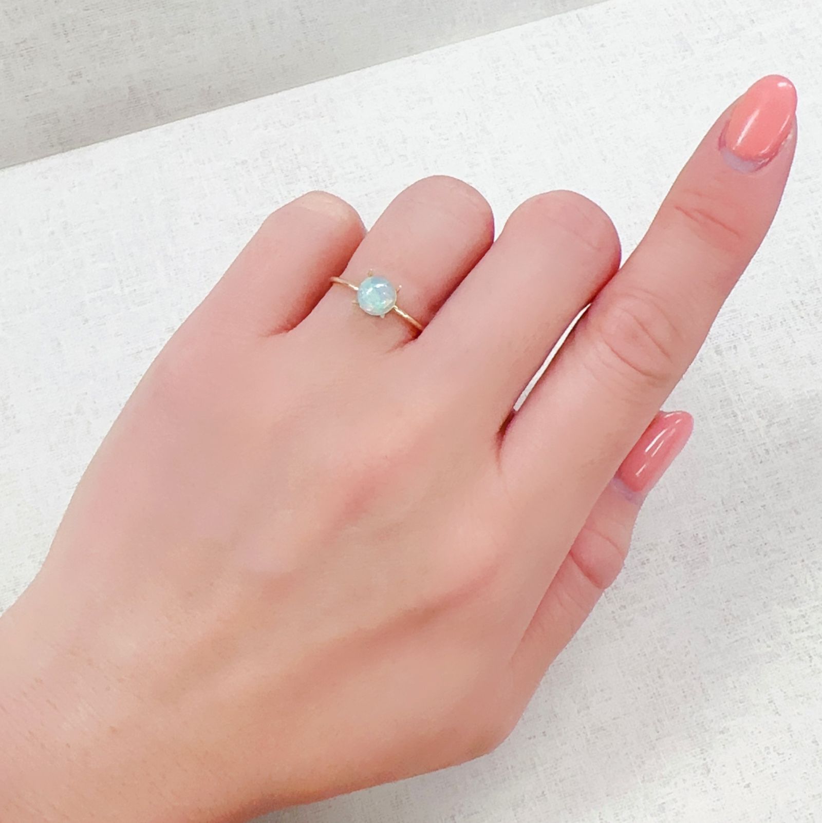 エチオピアオパール エチオピア産 0.58ct[230321047]6x5.9mm前後