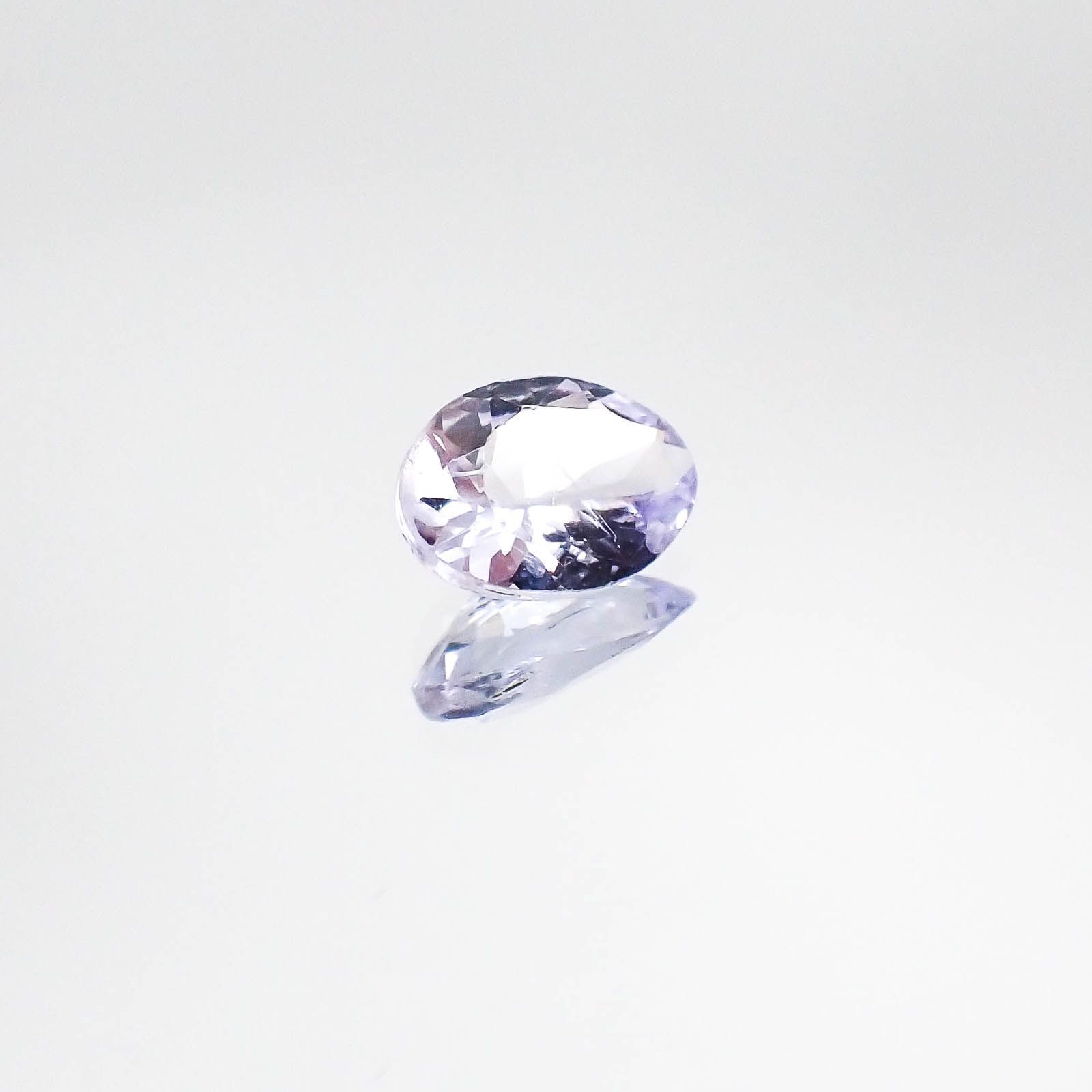 ラベンダーゾイサイト(宝石名ゾイサイト)タンザニア産 0.61ct 識別済[230522014]6.7x4.9mm前後