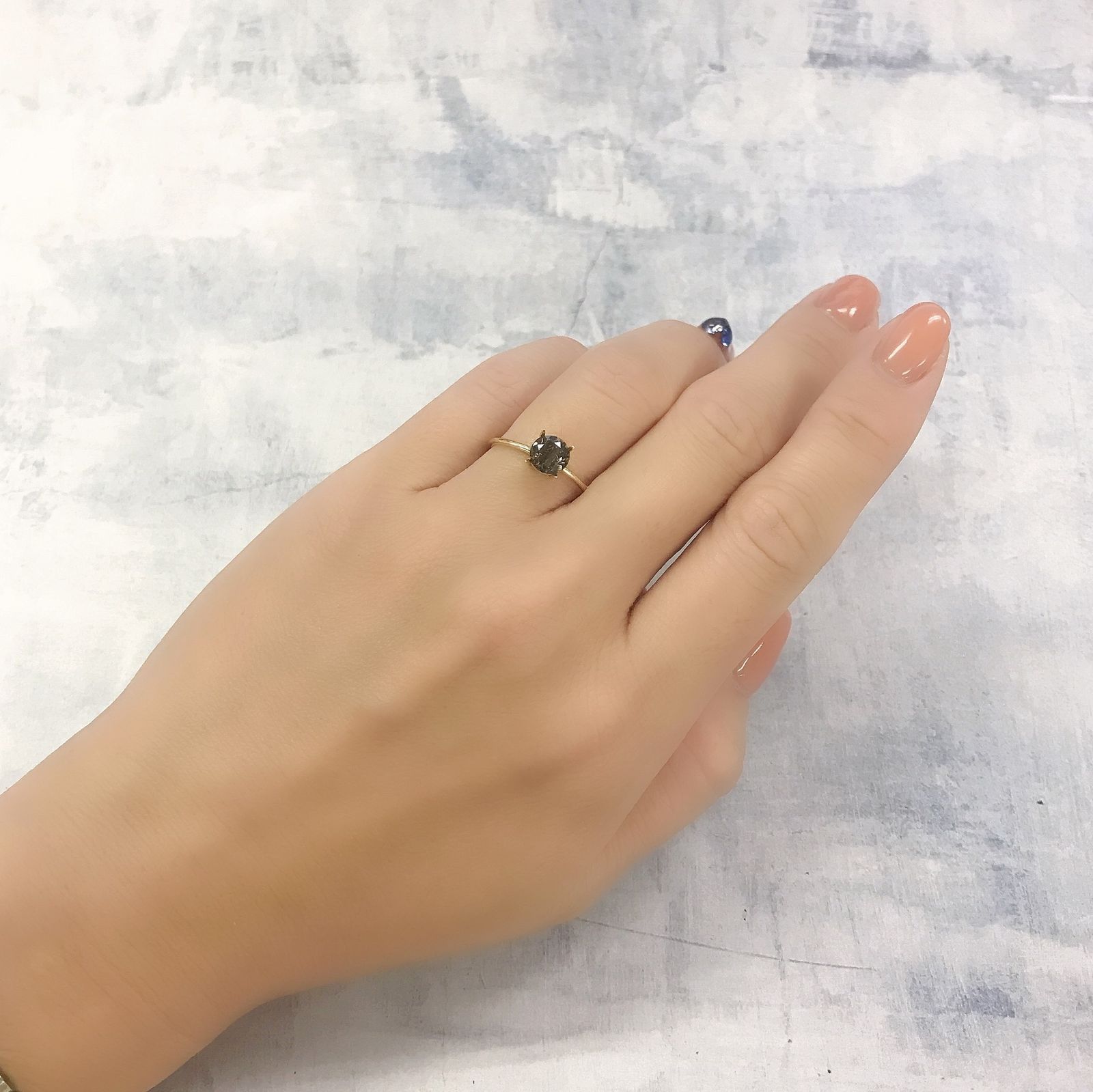レインボースキャポライト ブラジル産 0.88ct[220817522]6x5.9mm前後