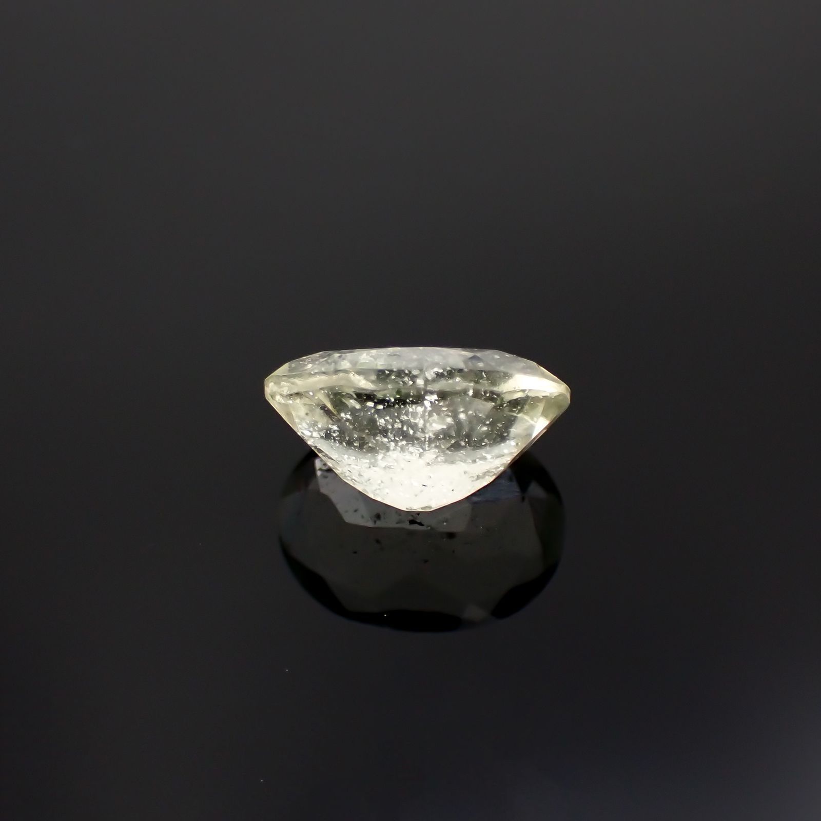 22800万年前にリビア砂漠に落ちた☆彡◇リビアングラス◇九眼天珠 22800万年前にリビア砂漠に落ちた☆彡◇リビアングラス◇九眼天