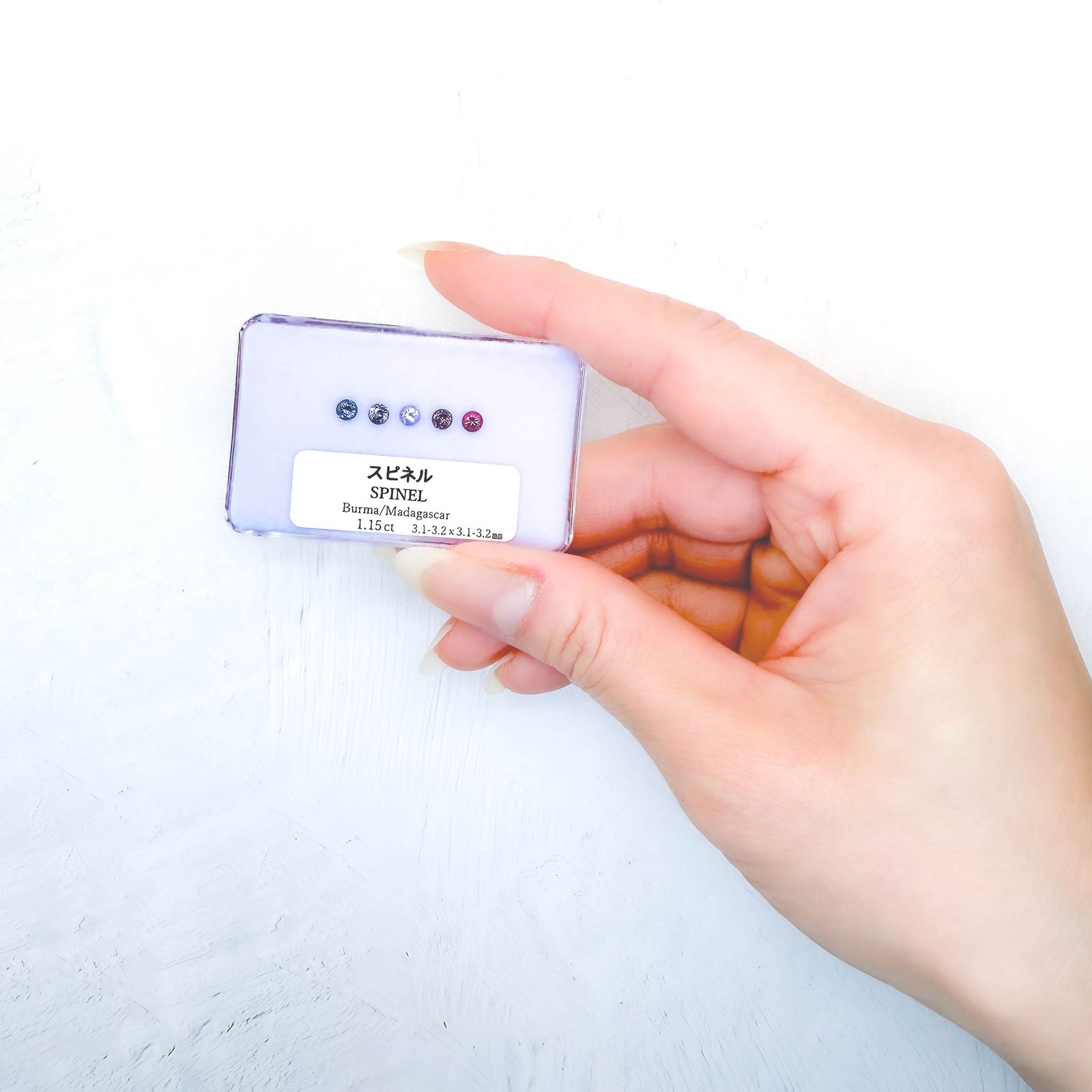 スピネル カラーグラデーション5個セット ビルマ/マダガスカル産 1.15ct(5pcs合計) / 3.1-3.2x3.1-3.2mm前後 [260331900]