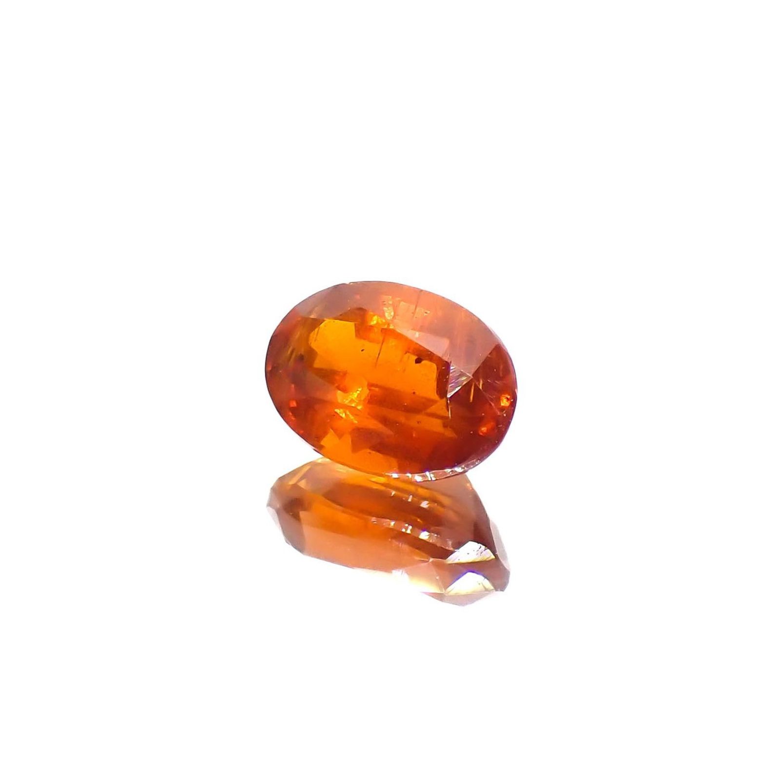 オレンジカイヤナイト ネパール産 1.00ct / 6.8x4.8mm前後 [251020595]