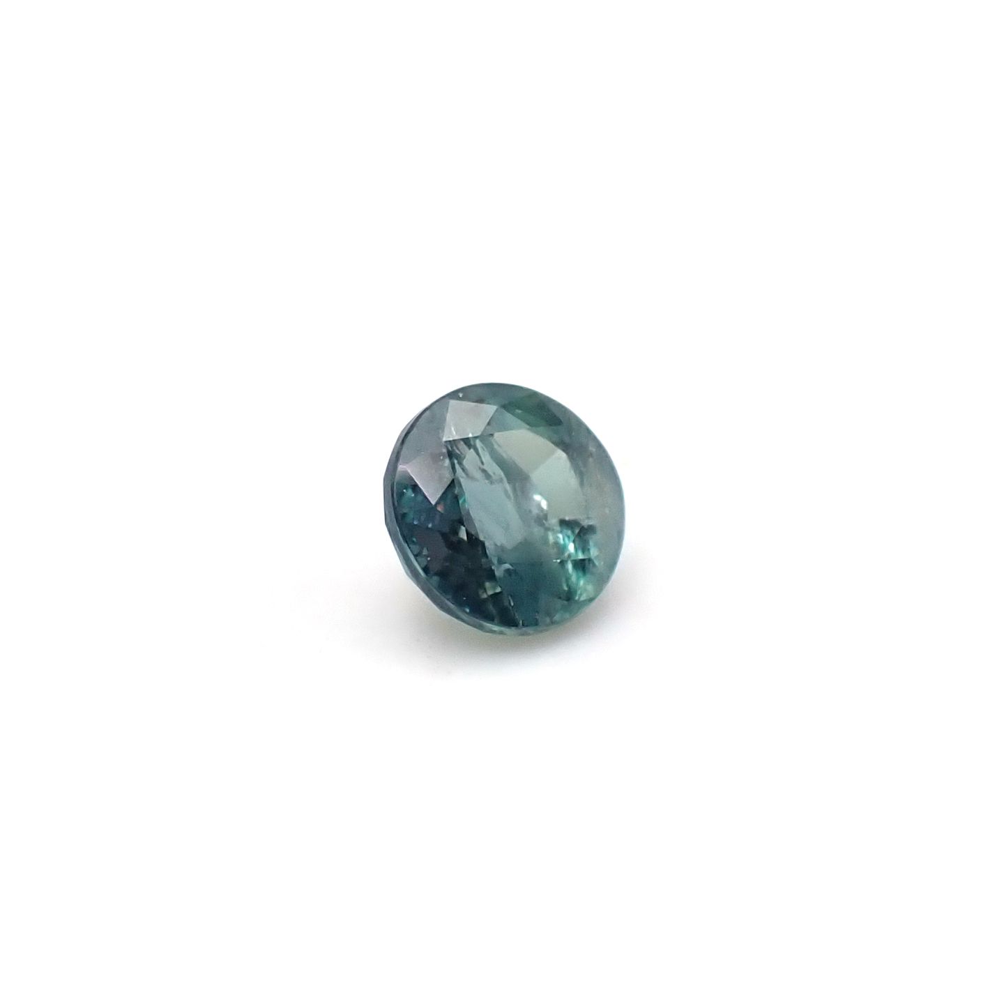 シルキーアレキサンドライト ブラジル・ミナスジェライス州ヘマチタ鉱山産 0.28ct / 3.7x3.7mm前後 [250931023]