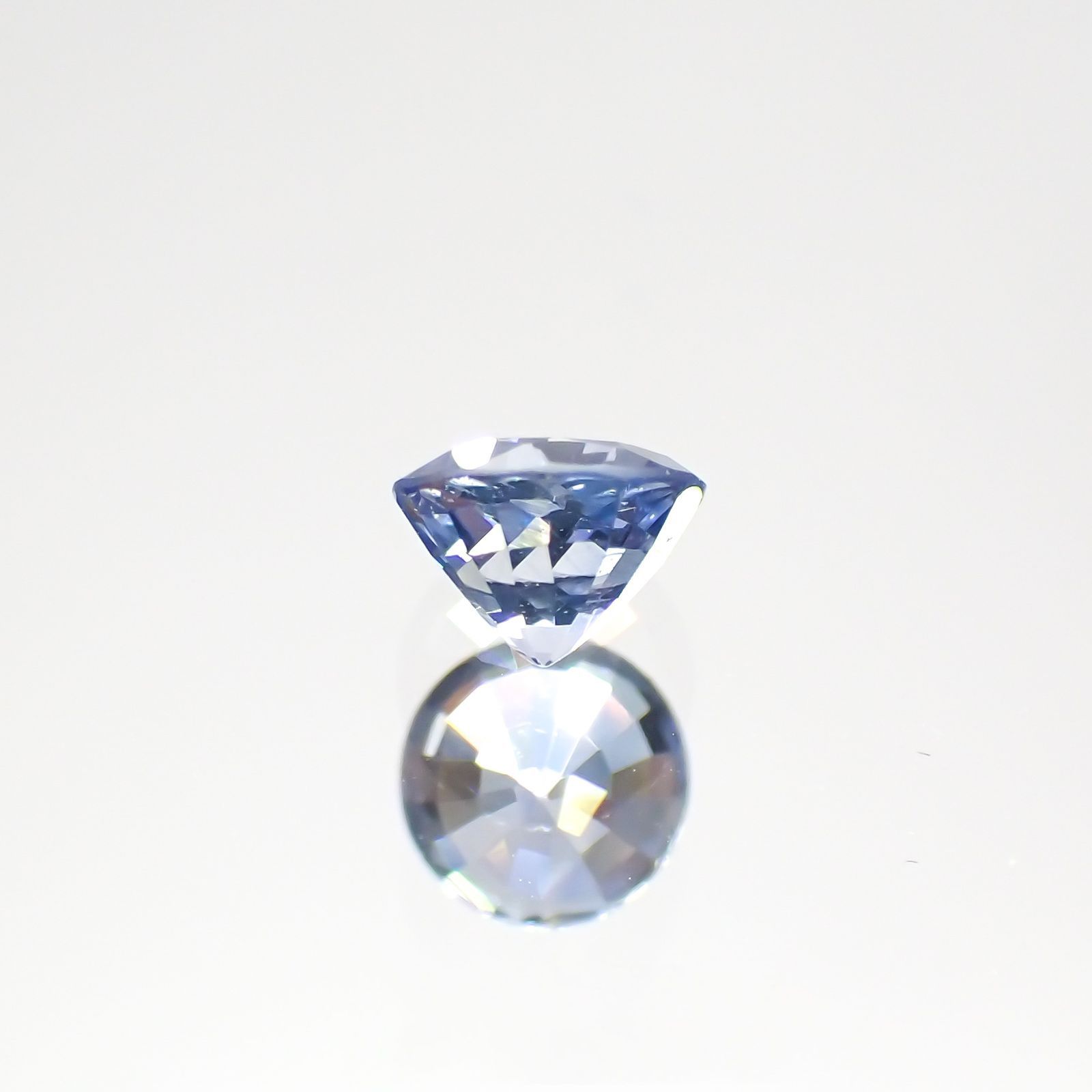 アイスブルーサファイア(宝石名サファイア)スリランカ/マダガスカル産 0.30ct 識別済[220515960]3.8x3.8mm前後