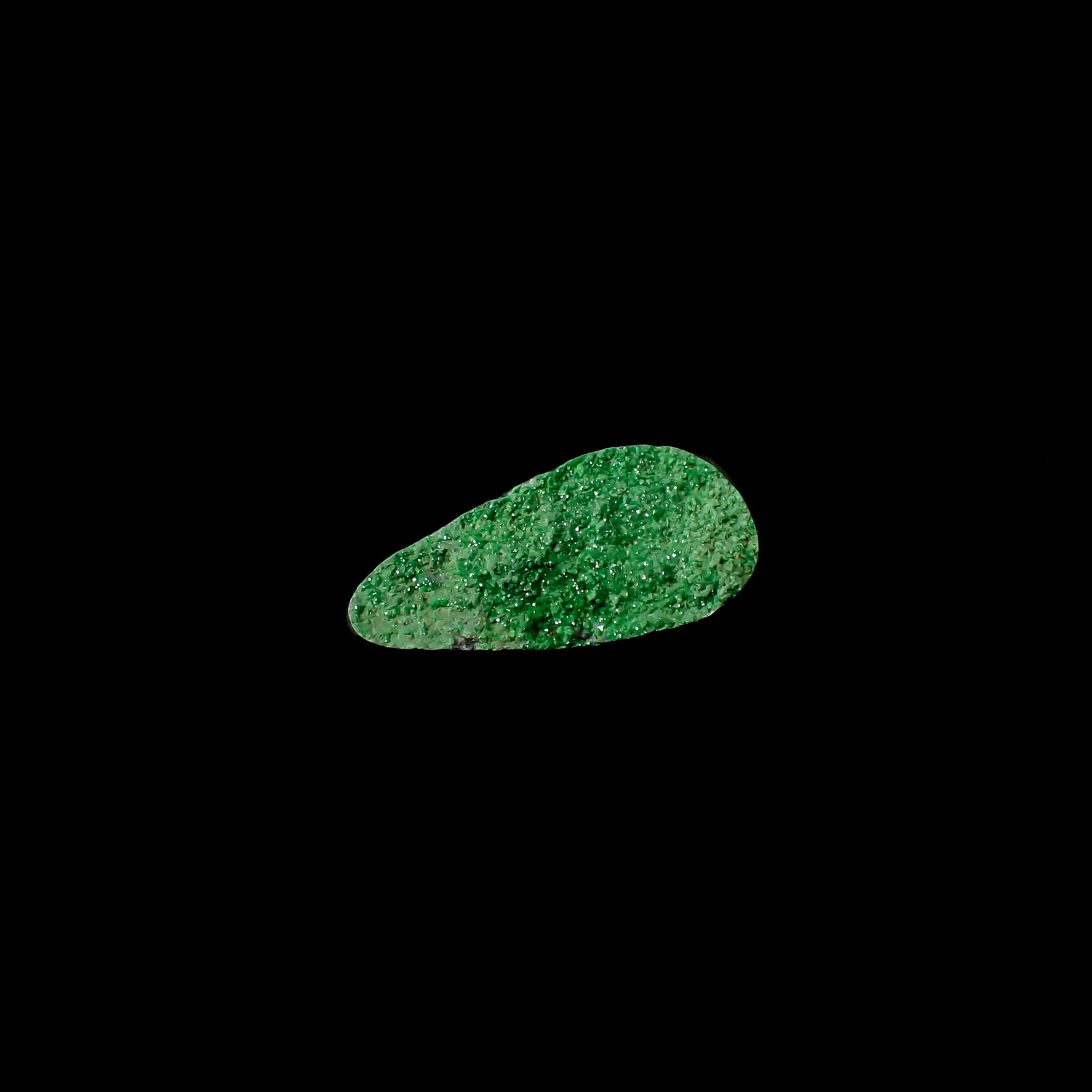 ウバロバイト 原石 ロシア産 10.92ct[240326438]24.7x12.3mm前後