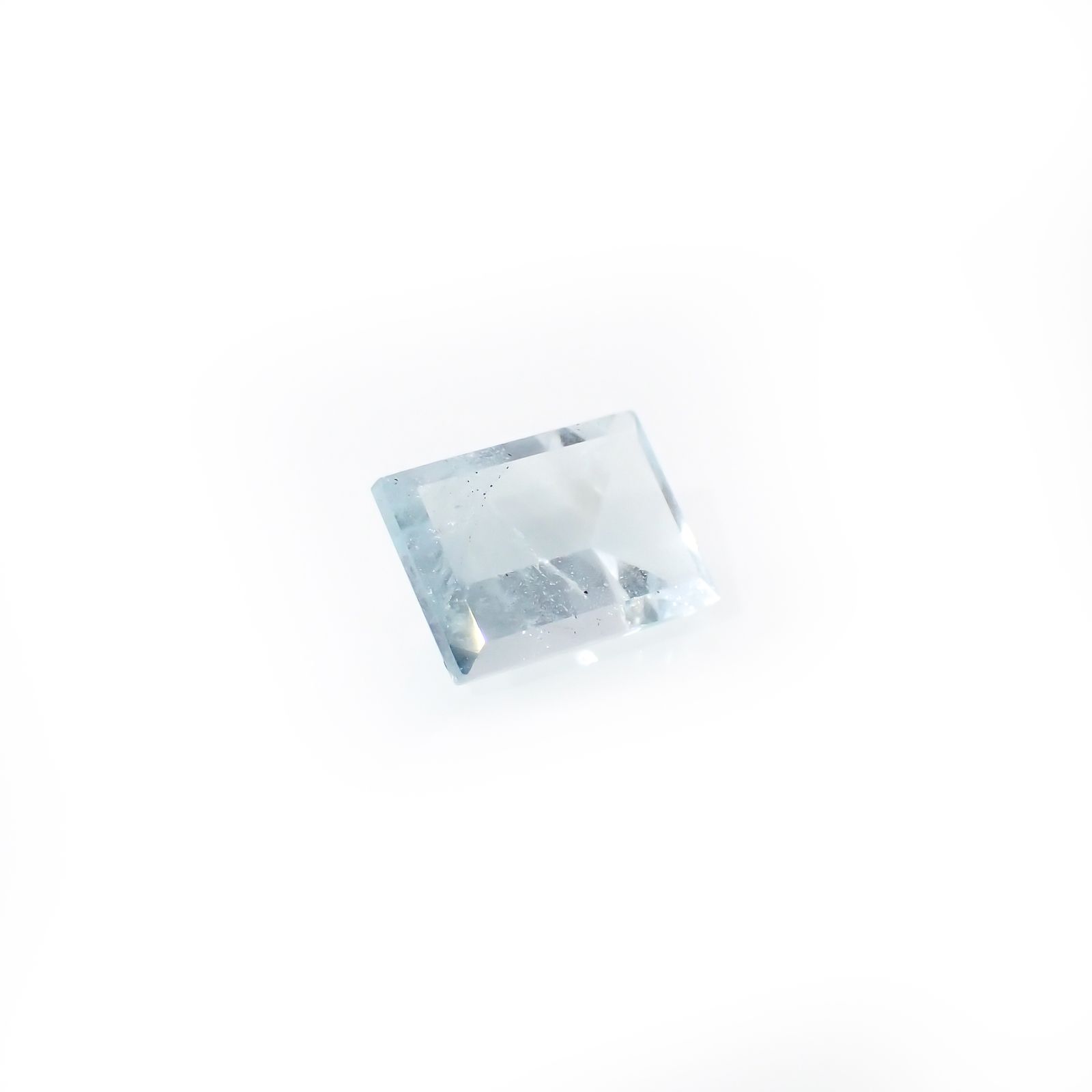 ◇ミラーカット◇アクアマリン モザンビーク産 0.87ct[240226101]7.1x5mm前後