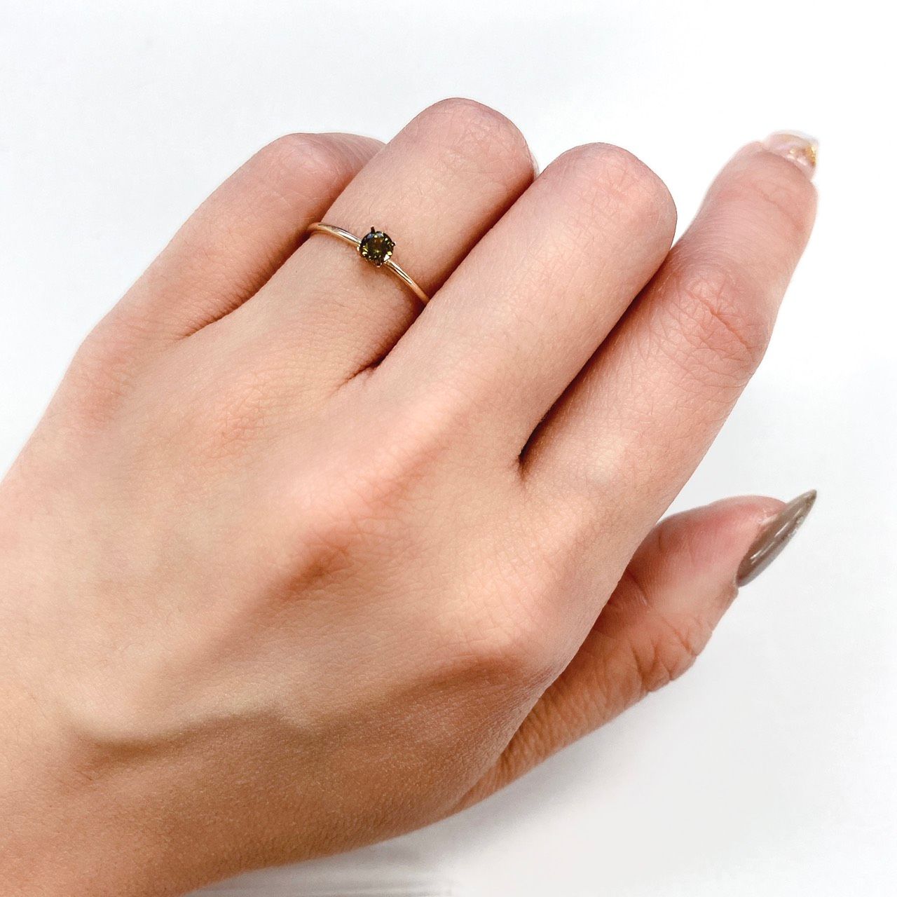 エピドート  ソーティング付き パキスタン産 ルース 0.192ct[21059604]3.5×3.5mm前後