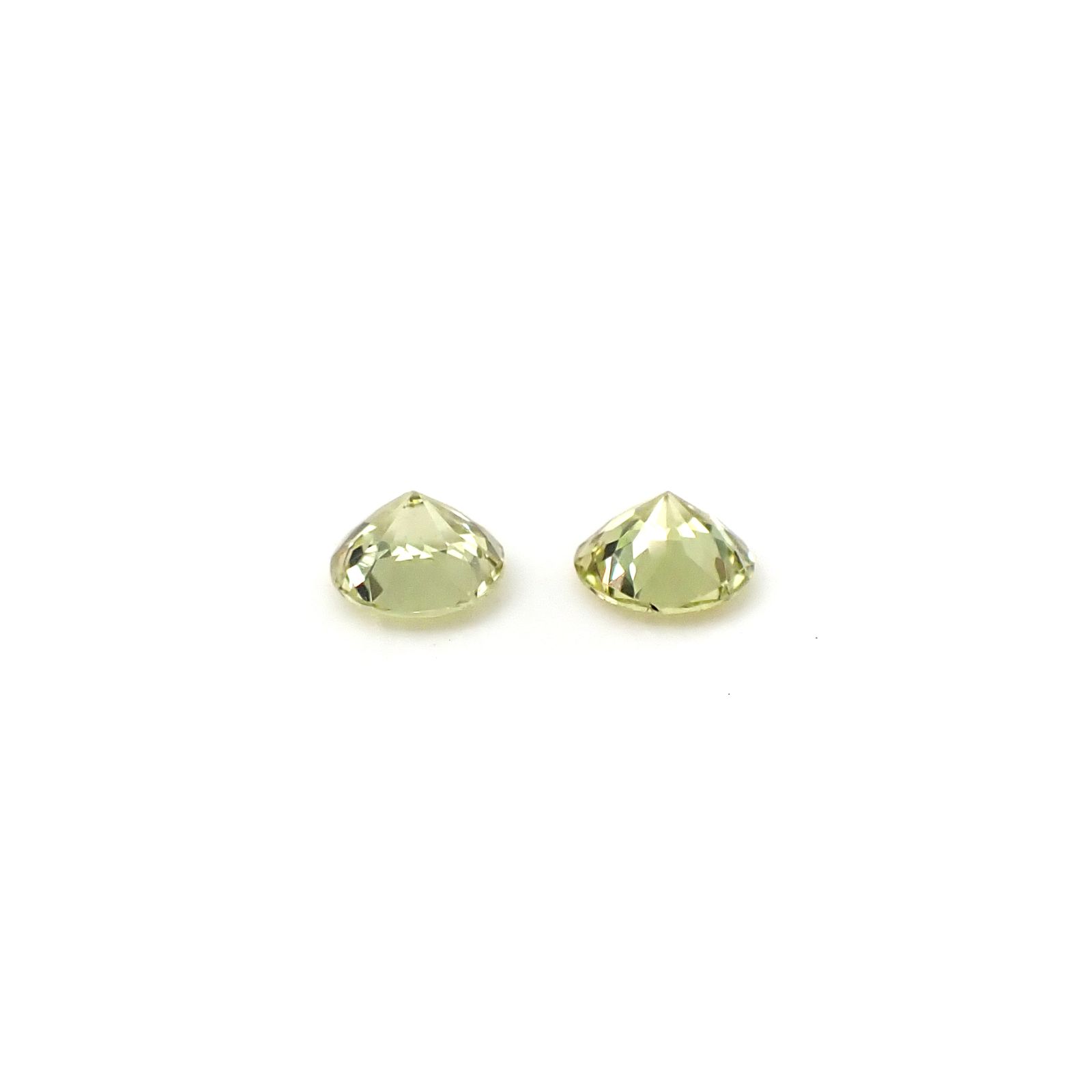 ◇ペアセット◇クリソベリル(宝石名クリソベリル)スリランカ/マダガスカル産 識別済 0.54ct(2pcs合計) / 4x4mm前後 [260131649]