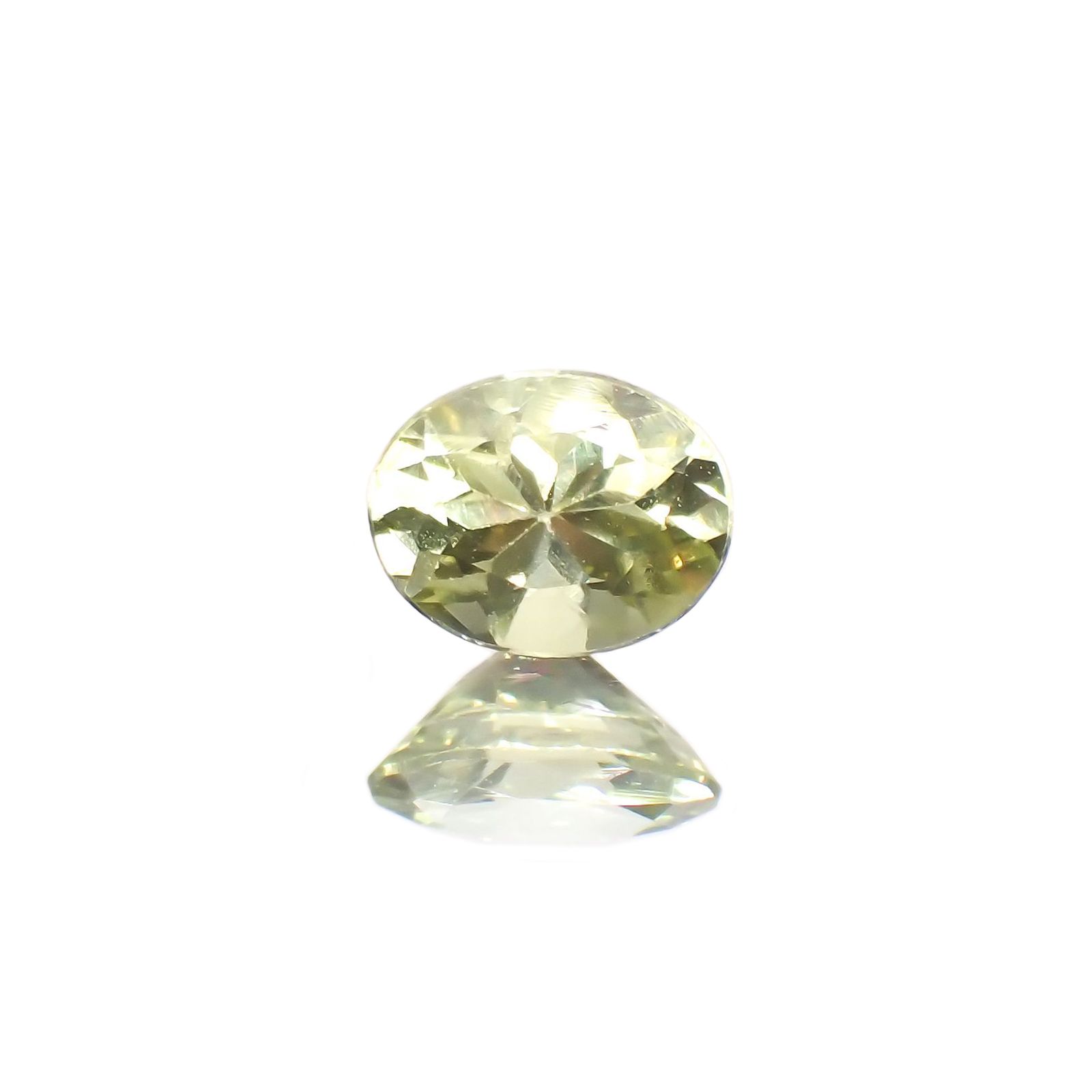 パロットクリソベリル(宝石名クリソベリル)インド産 0.47ct 識別済[220114510]5.2x4.1mm前後