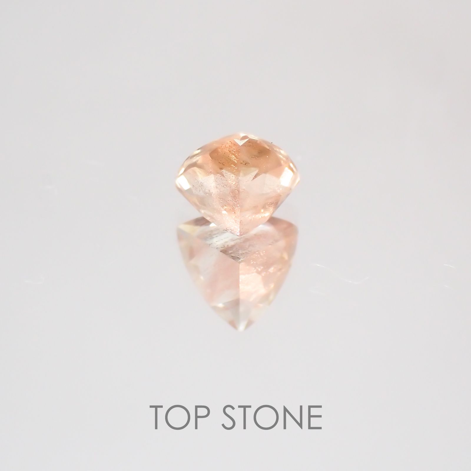 オレゴンサンストーン アメリカ産 ルース 0.45ct[21058947]5×5mm前後