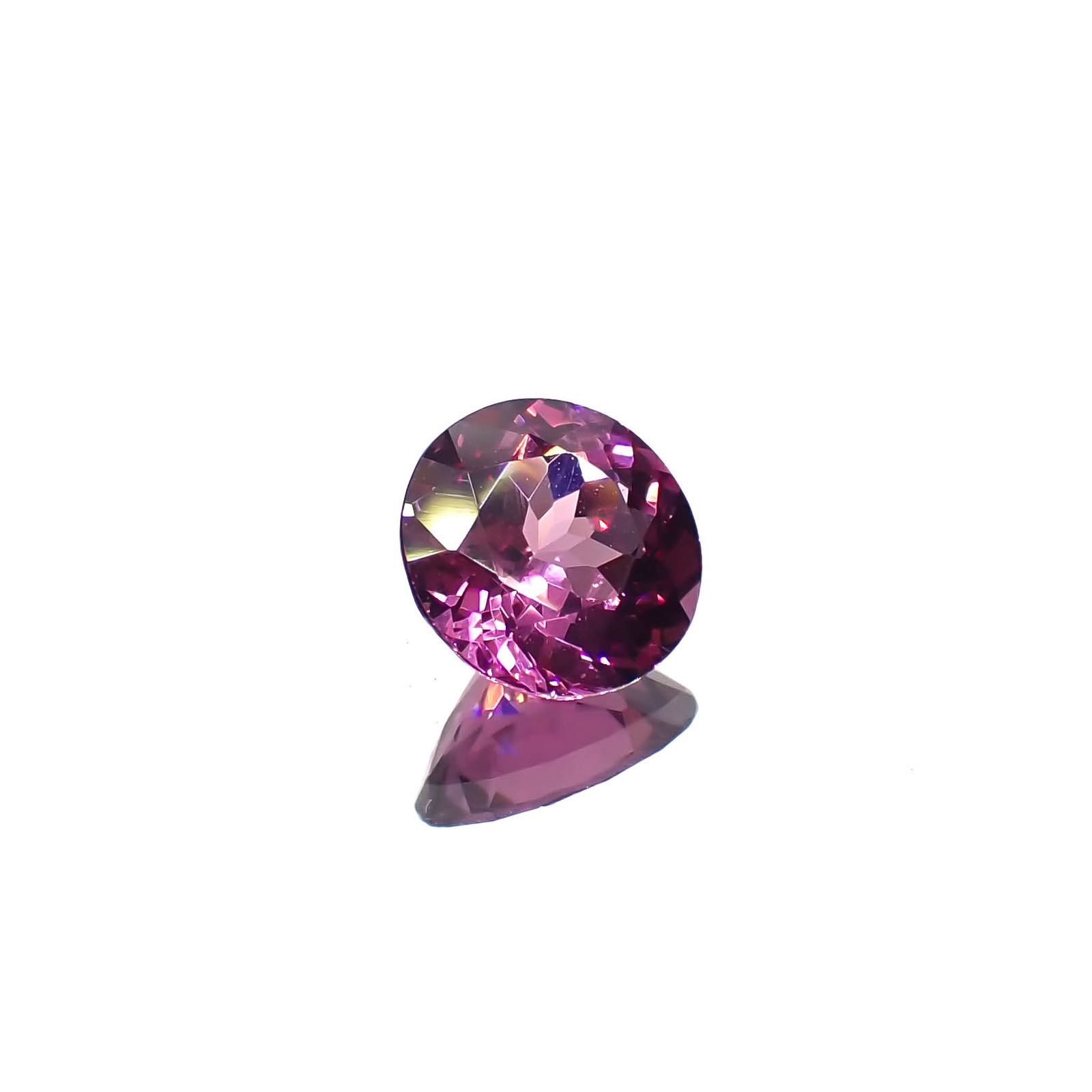 ロードライトガーネット(宝石名ロードライト・ガーネット)ブラジル産 0.87ct 識別済[230421585]6.1x6mm前後