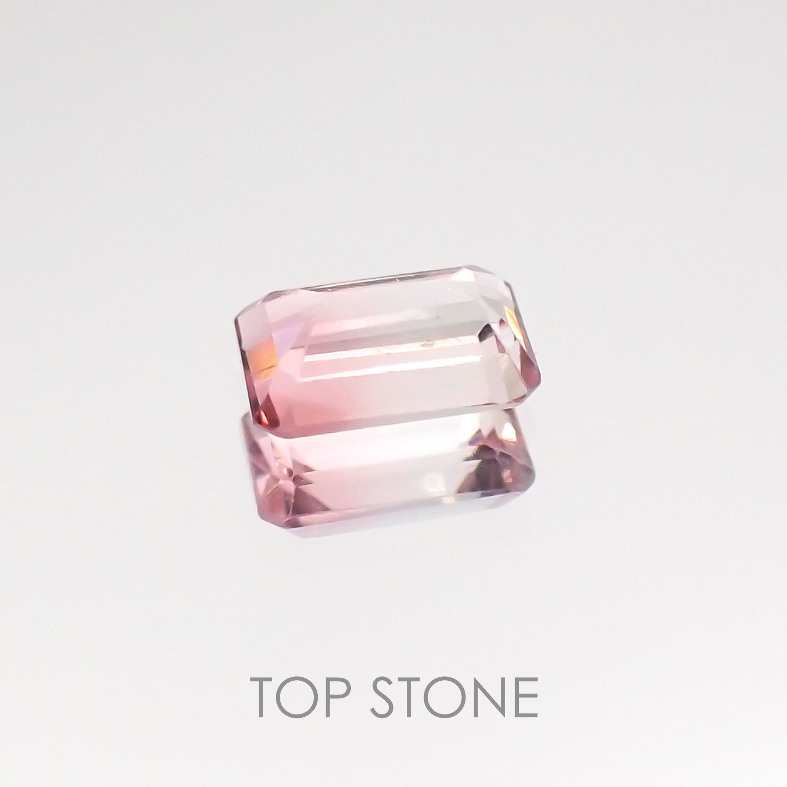 バイカラートルマリン(宝石名バイカラー・トルマリン) ブラジル産 0.32ct 識別済[20107130]5.1×3.2mm前後