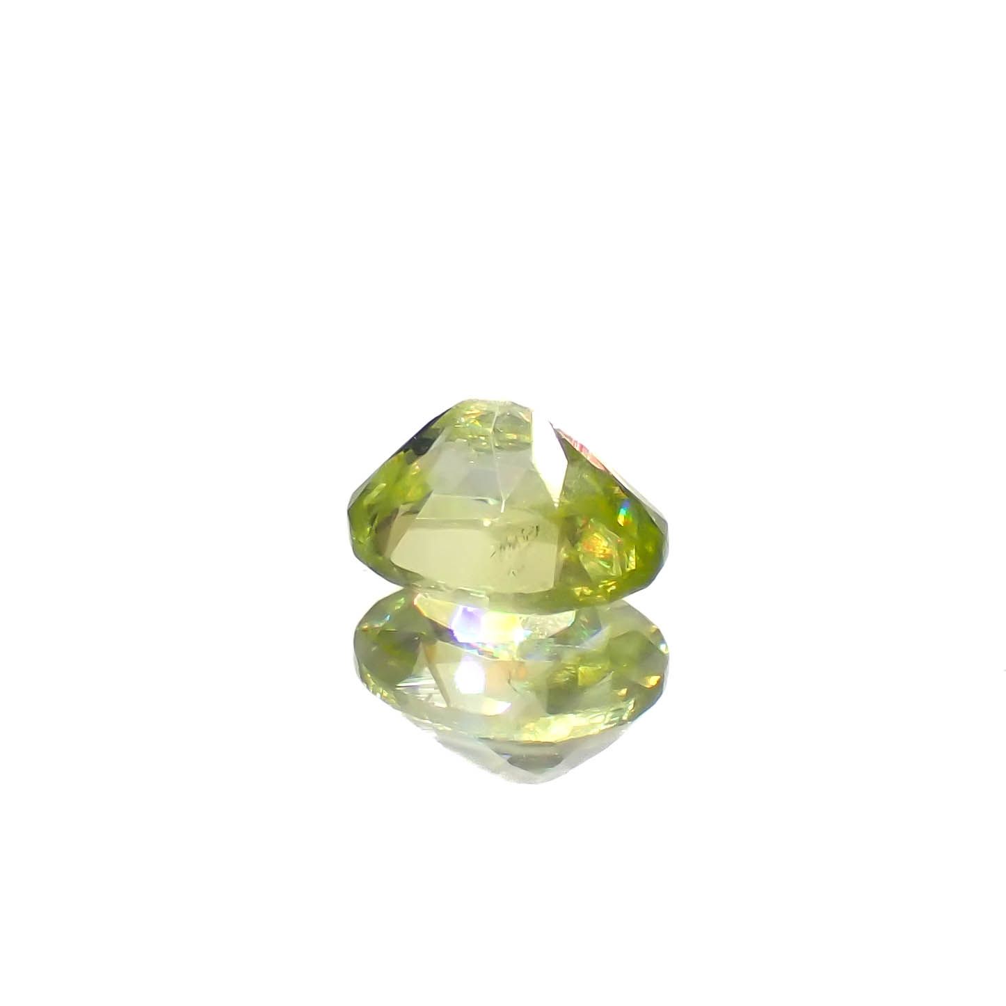 スフェーン(宝石名スフェーン)マダガスカル産 0.42ct 識別済[230522230]5x3.8mm前後