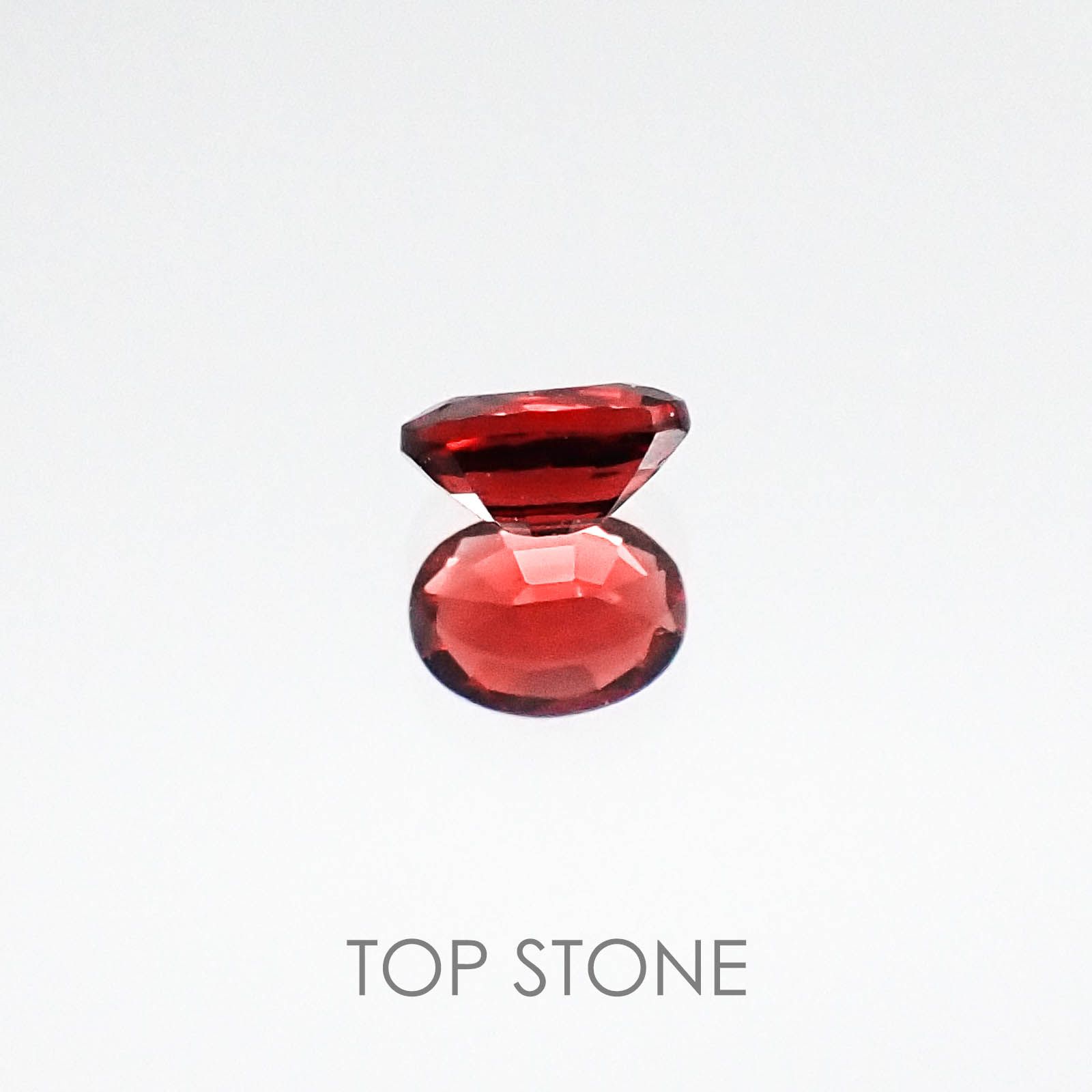 レッドスピネル タンザニア産 ルース 0.21ct[20073932]4.1×3mm前後