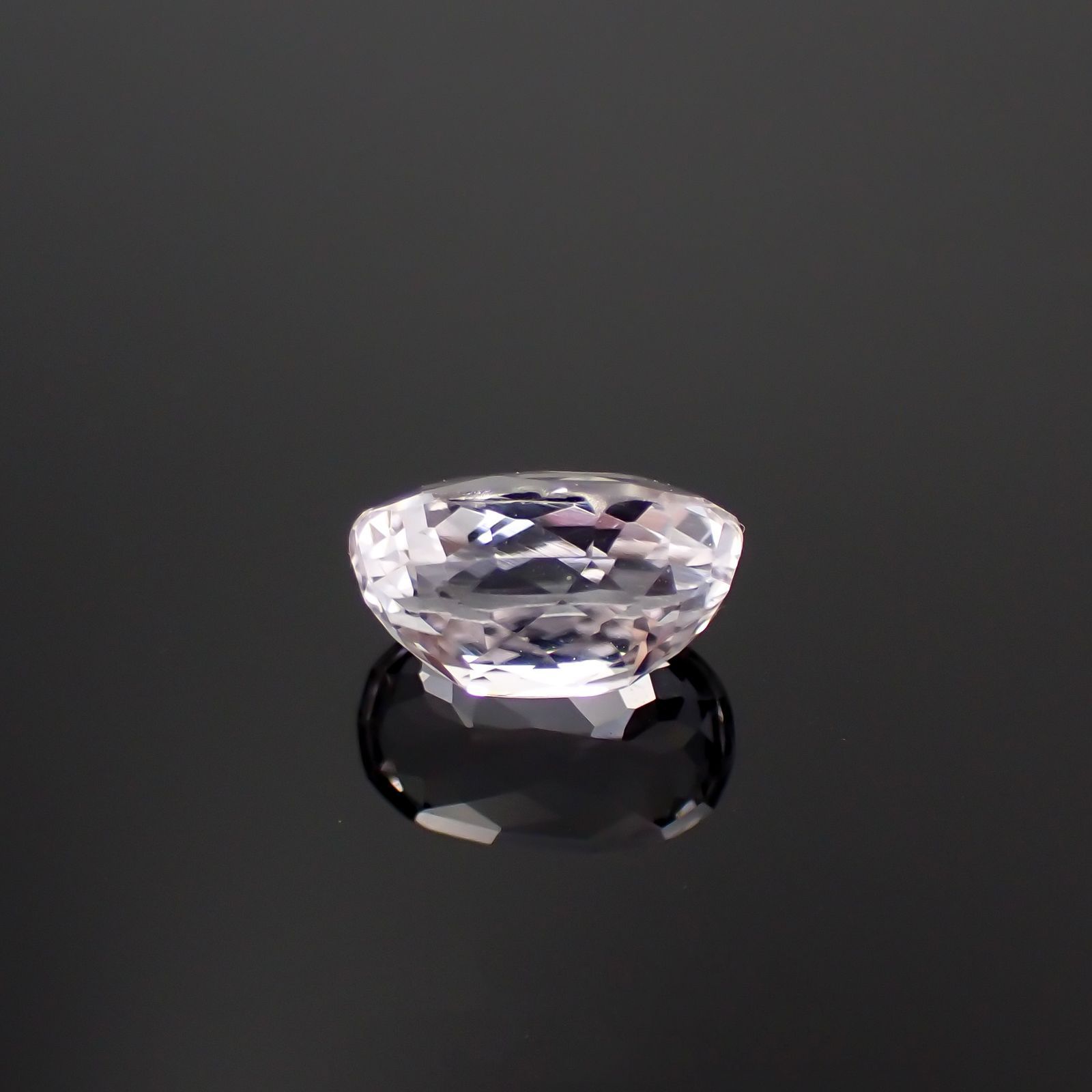 クンツァイト アフガニスタン産 2.24ct[240219607]9.3x5.8mm前後