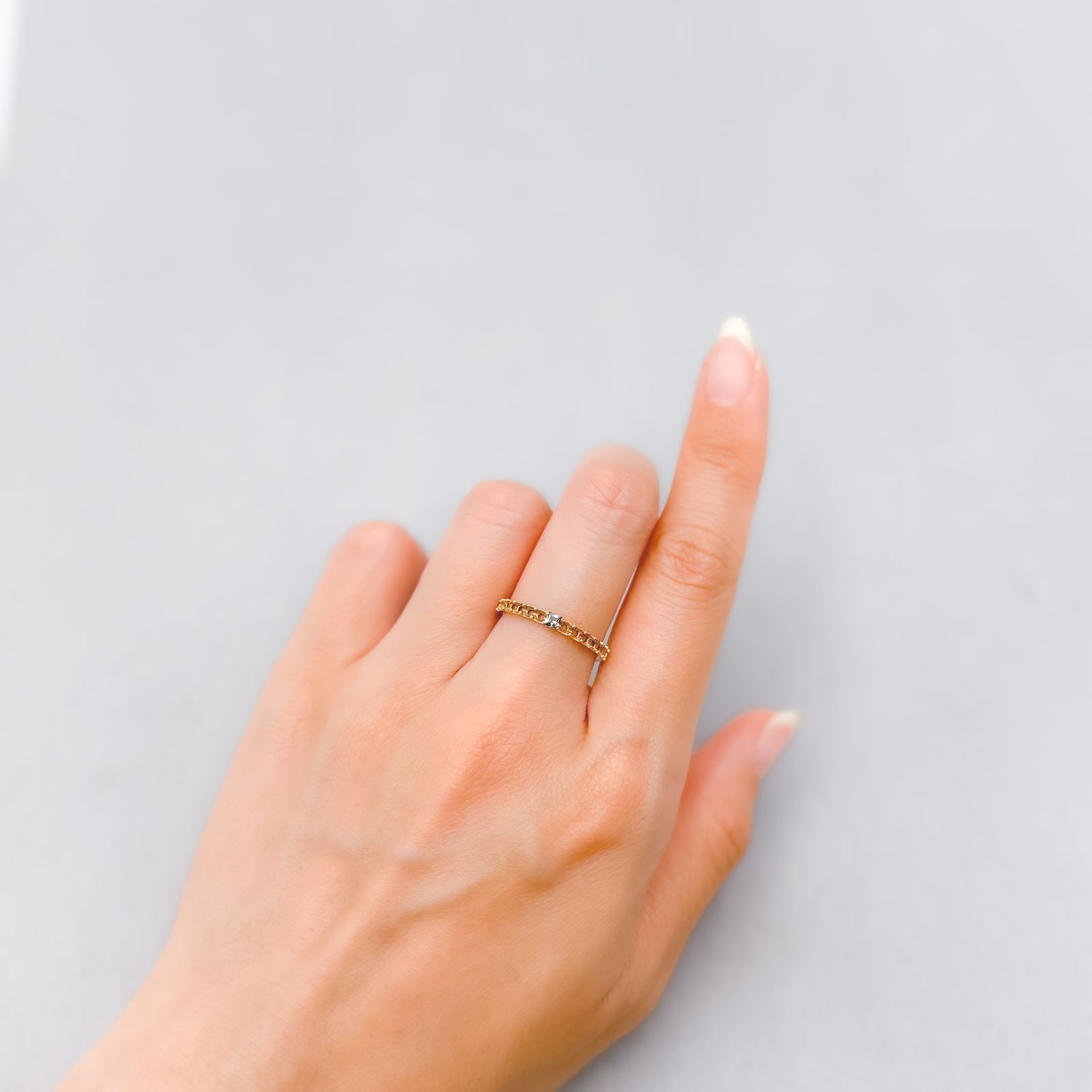 ◇プリンセスカット◇アレキサンドライト ブラジル産/EmeraldMain社製 0.066ct [250330066]2.2x2.2mm前後